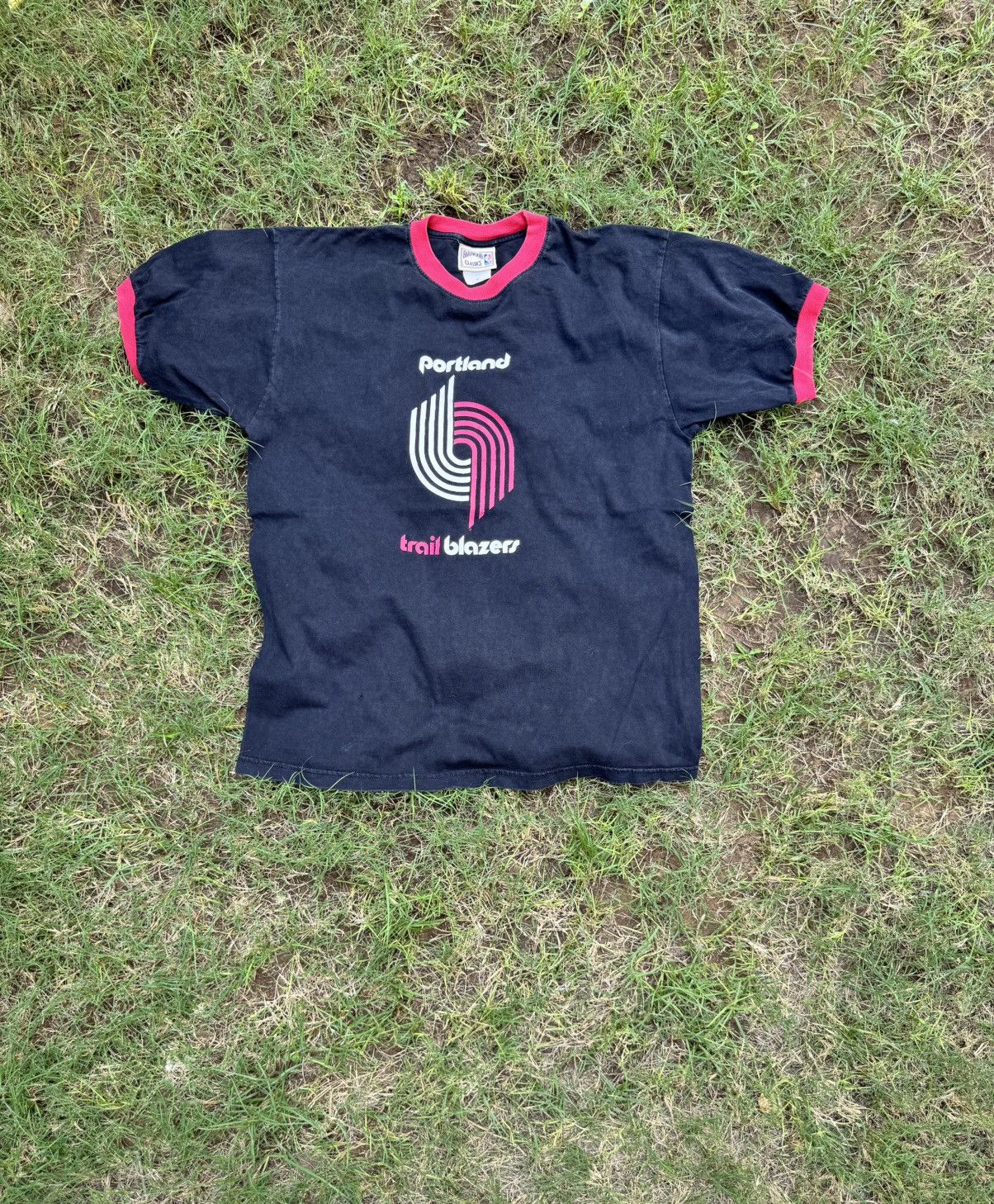 Vintage Vintage 1980's Portland Trailblazers T-shirt - Trench Size US XL / EU 56 / 4 - 1 Thumbnail
