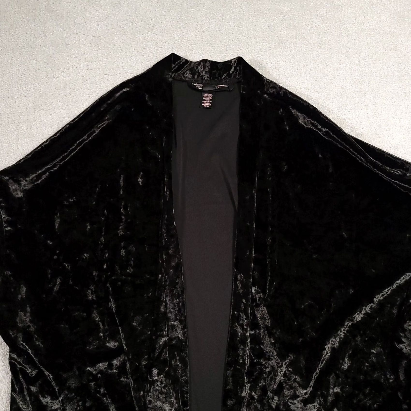 Victoria's Secret VINTAGE Victoria's Secret Crushed Velvet Open Kimono Robe Cover Up Women XS/S Black Size ONE SIZE - 3 Thumbnail