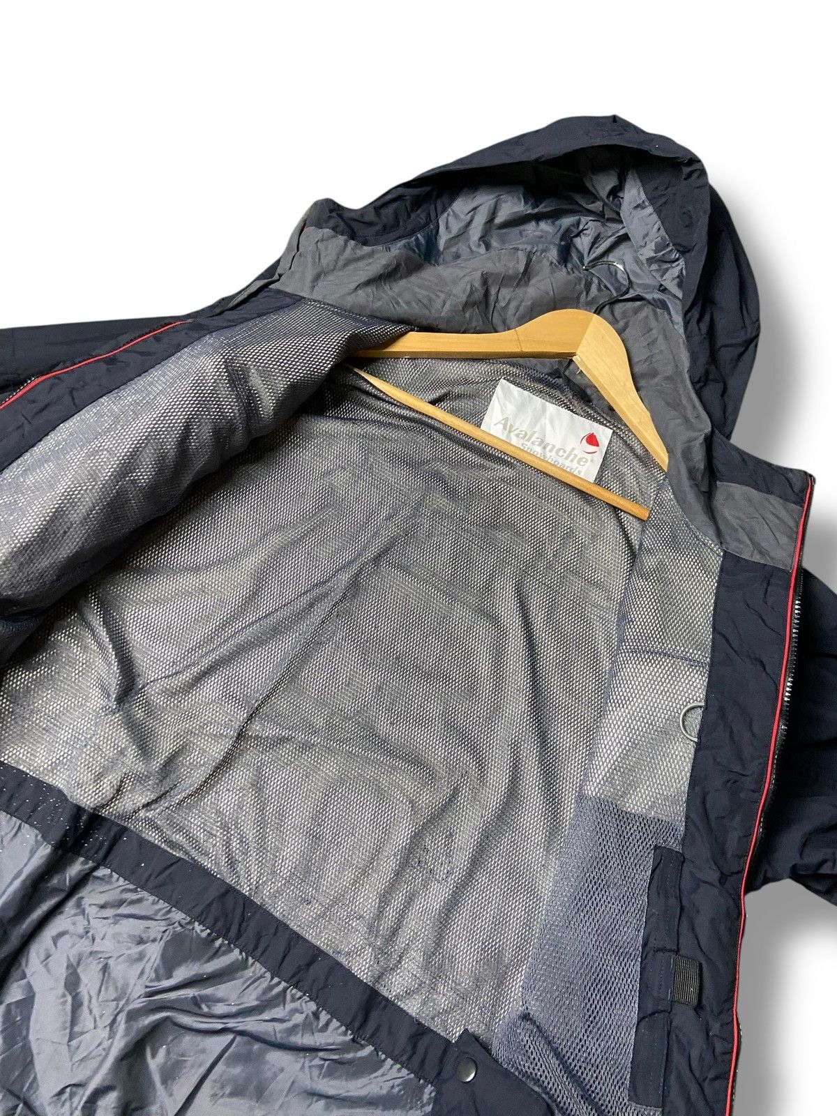 Avalanche Avalanche Snowboards Multi pocket Hooded Jacket (156) Size US L / EU 52-54 / 3 - 4 Thumbnail