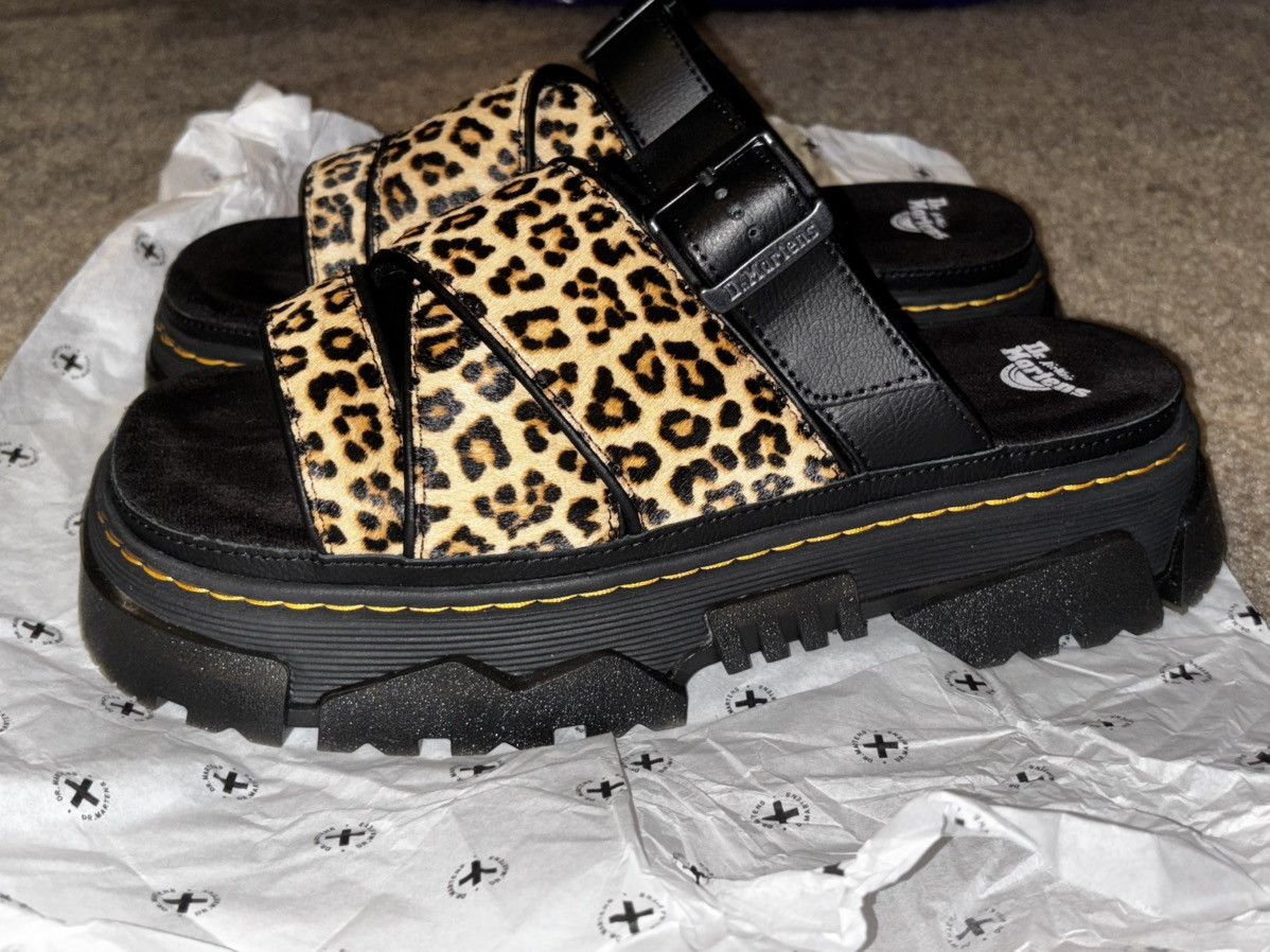 Dr. Martens Dr. Martens Mattison leopard print slides Size US 9.5 / EU 42-43 - 3 Thumbnail