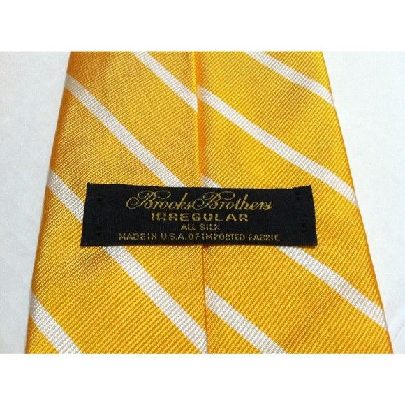 Brooks Brothers BROOKS BROTHERS MENS NEW YELLOW 100%SILK TIE WIDTH: 3 3/4" Size ONE SIZE - 3 Thumbnail