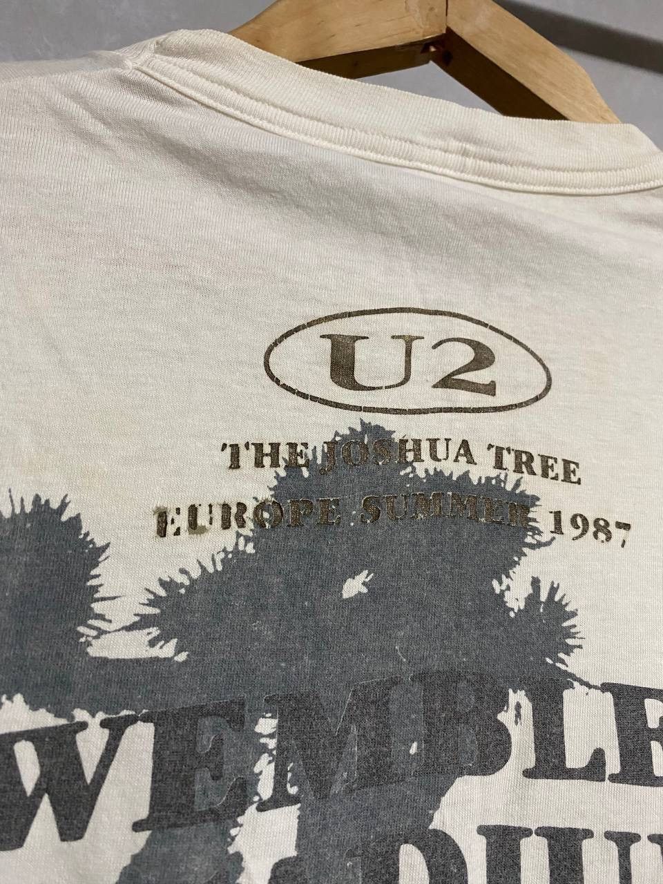 Band Tees × Vintage Vintage 1987 U2 The Joshua Tree European Tour Shirt Size US L / EU 52-54 / 3 - 6 Thumbnail