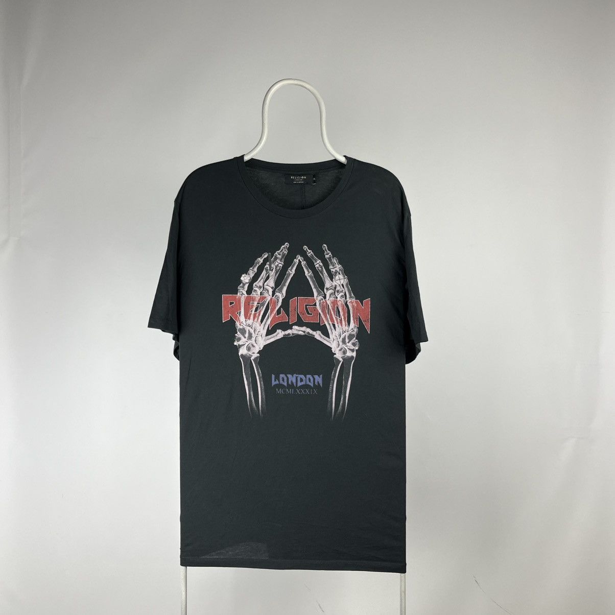Japanese Brand GUERNIKA X POKEMON LIZARDON T-Shirt Size : XXL