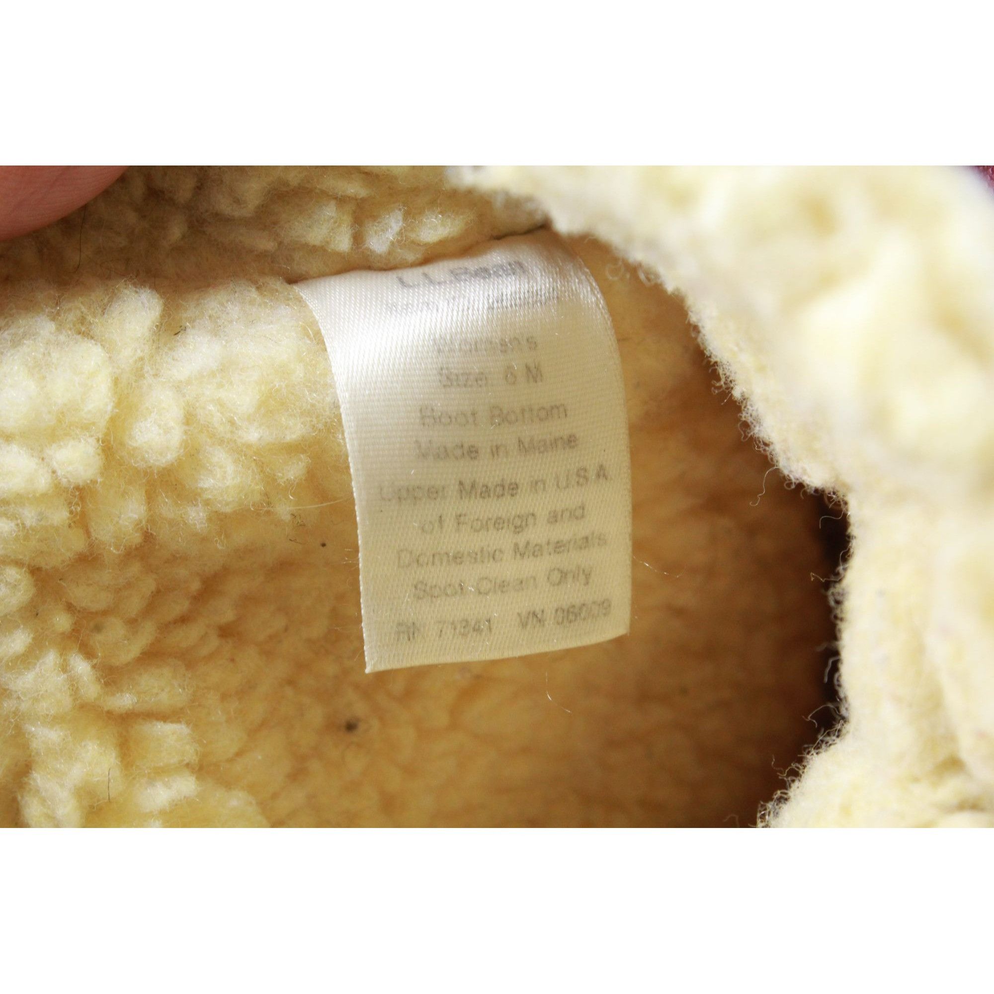 L.L. Bean LL Bean Women's Shearling Quilted Waterproof Duck Boots Size US 6 / IT 36 - 8 Thumbnail