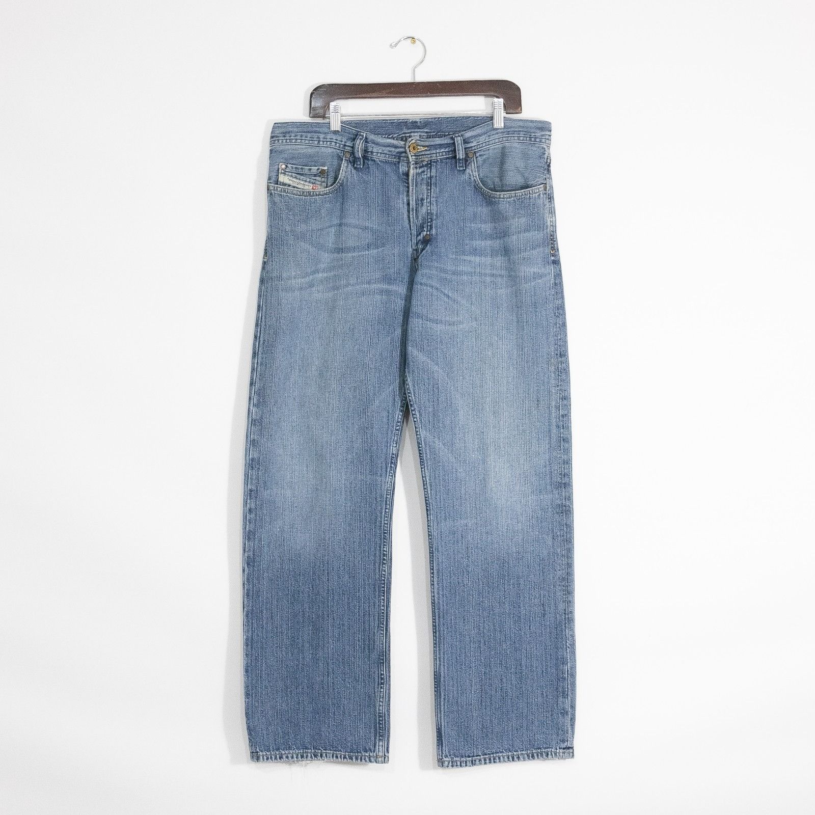 Diesel Vintage Diesel Kuratt Jeans Mens 36x31 Denim Straight Leg Size US 36 / EU 52 - 1 Thumbnail