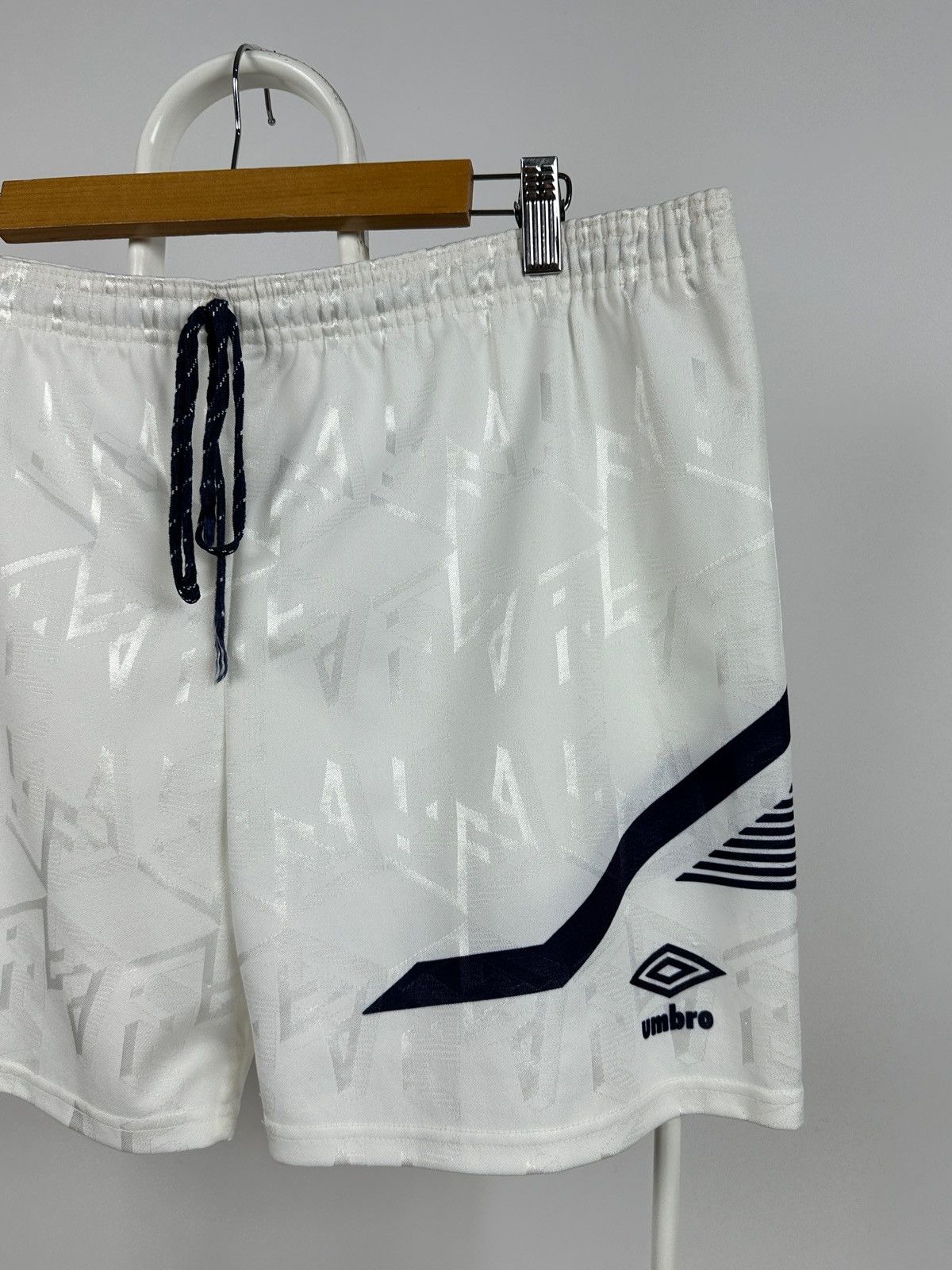 Umbro × Vintage 1991-1994 Umbro Scotland Home Soccer Shorts Size US 36 / EU 52 - 4 Thumbnail