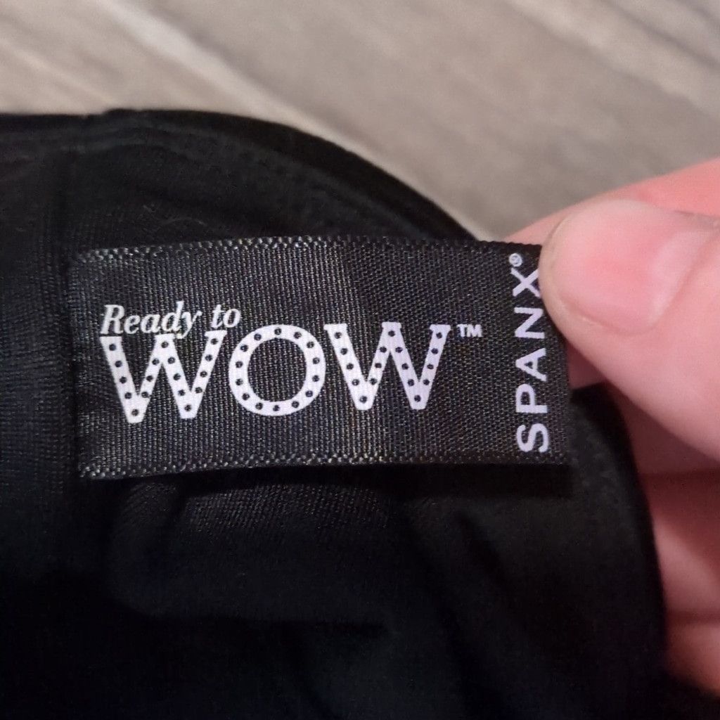 Spanx Spanx Ready To Wow Black Velvet Leggings Size Large Size 26" / US 2 / IT 38 - 4 Thumbnail