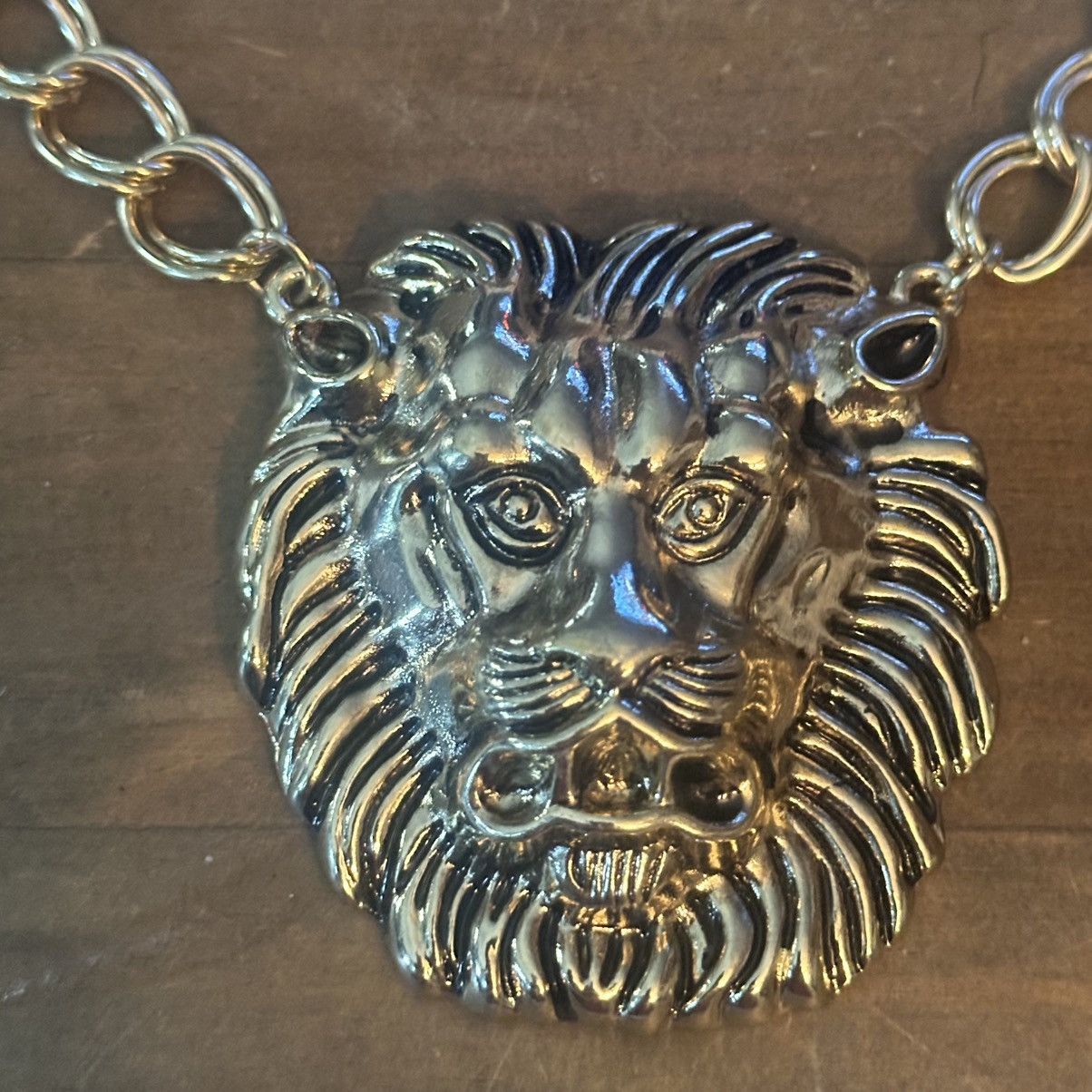 Other Chunky gold tone lion head necklace Size ONE SIZE - 3 Thumbnail