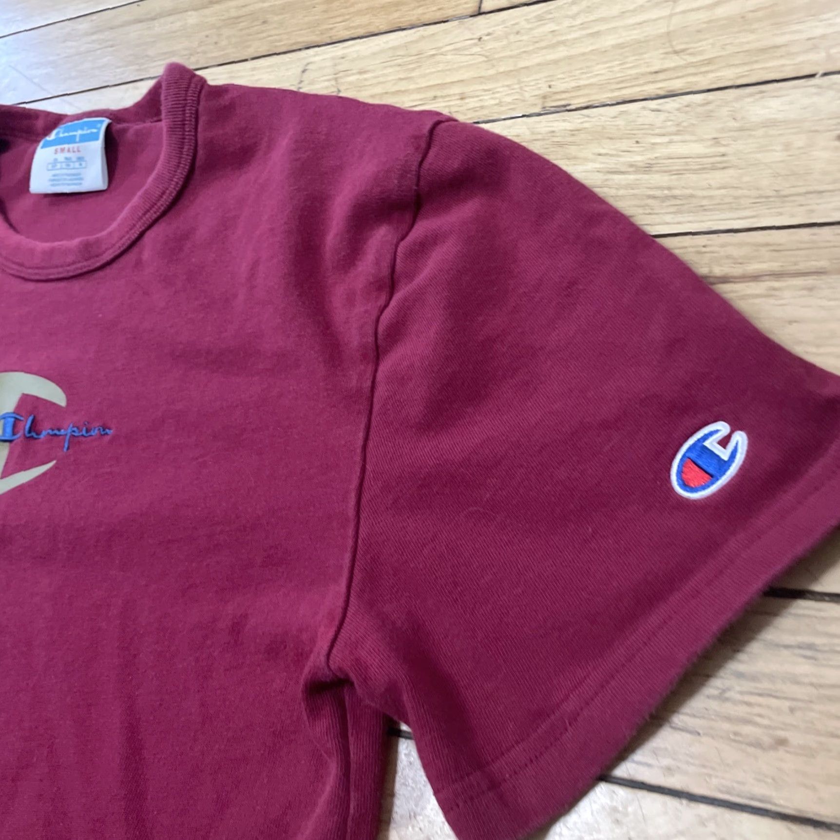 Champion VINTAGE Champion Embroidered T Shirt Mens S Red Crew KnitTee 590157 Size US S / EU 44-46 / 1 - 7 Thumbnail