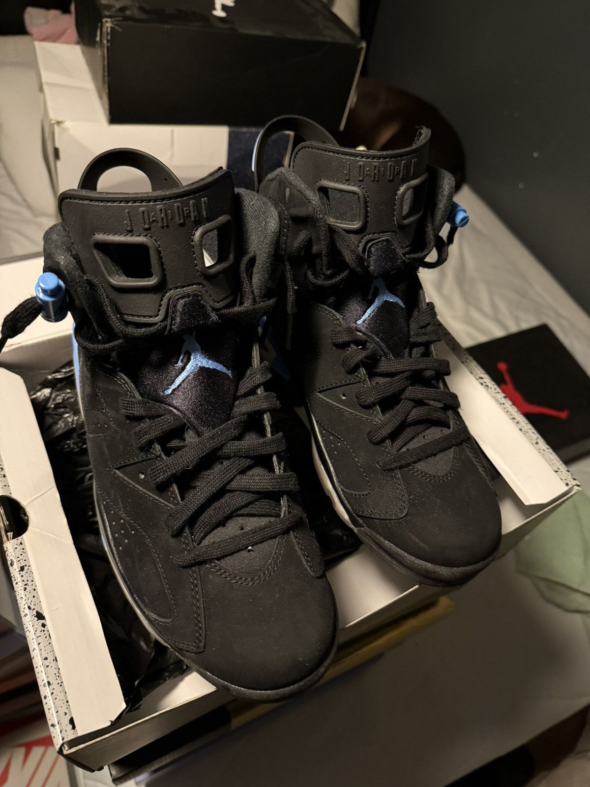 Jordan Brand Jordan 6 UNC Black Size US 9 / EU 42 - 2 Thumbnail