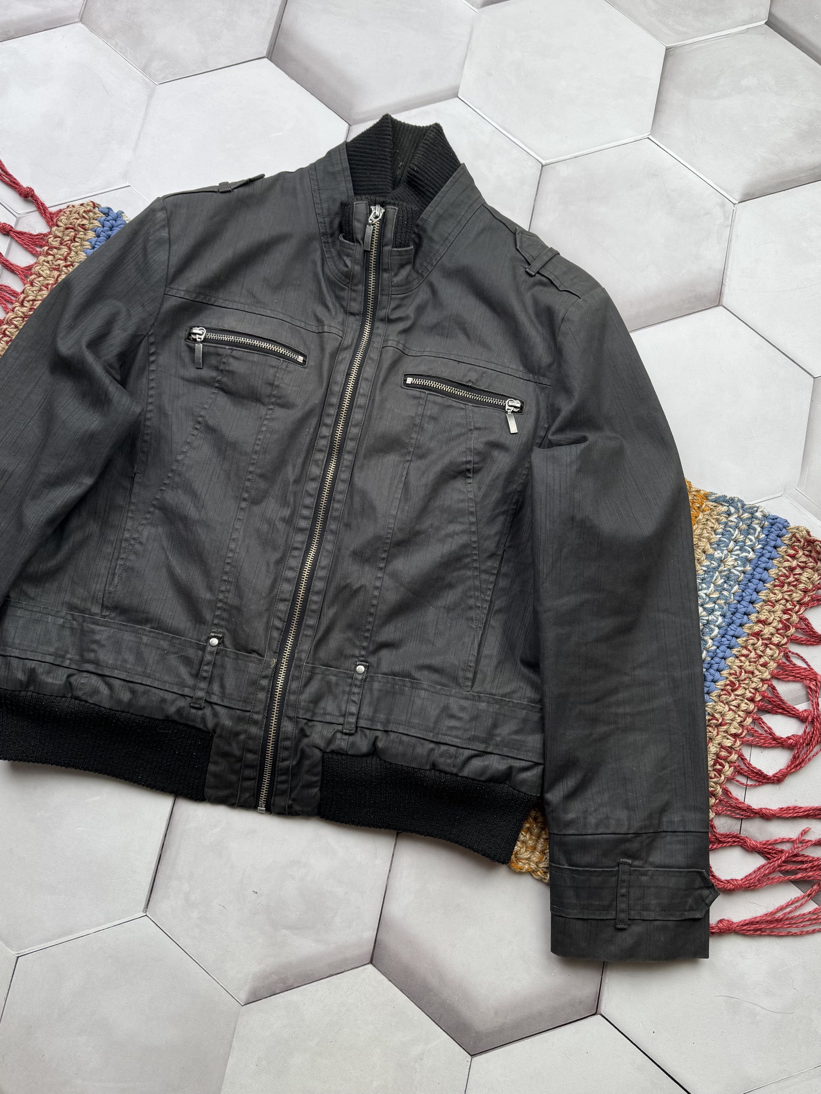 Japanese Brand Vintage Cropped Jacket (E4) Size US S / EU 44-46 / 1 - 3 Thumbnail