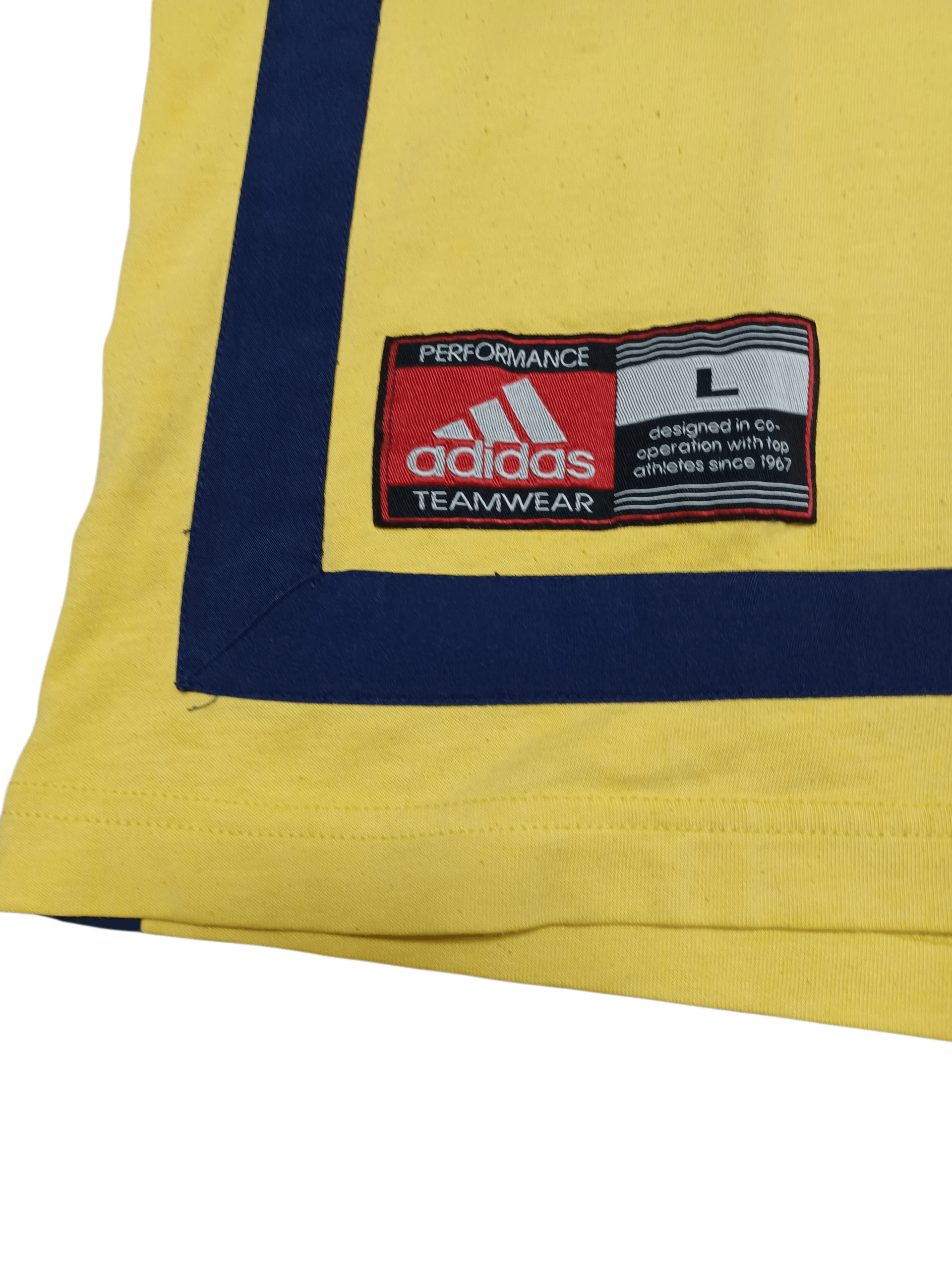 Adidas ADIDAS BASKETBALL VINTAGE 90S BIGLOGO TEE Size US L / EU 52-54 / 3 - 3 Thumbnail