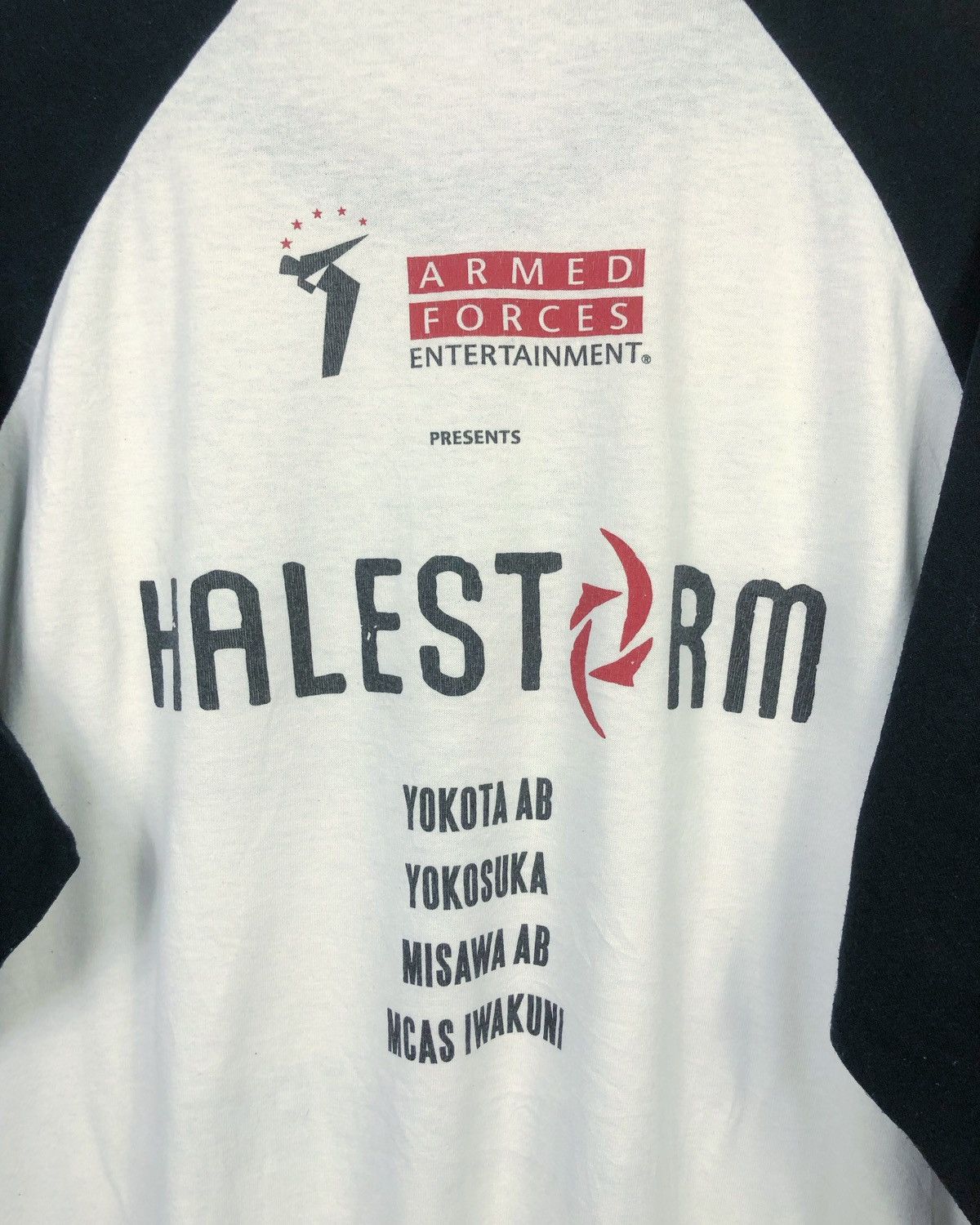 Band Tees Rare Halestorm Into The Wild Life Tour 3Q Band Tee Size US XL / EU 56 / 4 - 8 Thumbnail