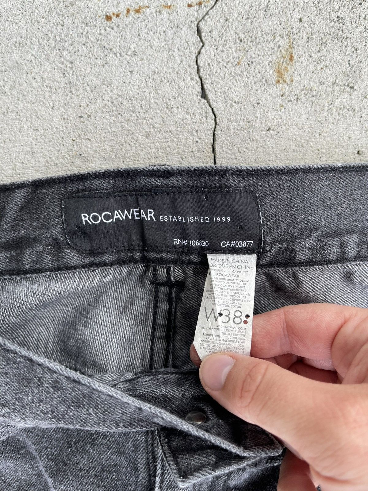Rocawear Vintage Y2K Rocawear Baggy Embroidered Black Denim Jeans Size US 38 / EU 54 - 4 Thumbnail