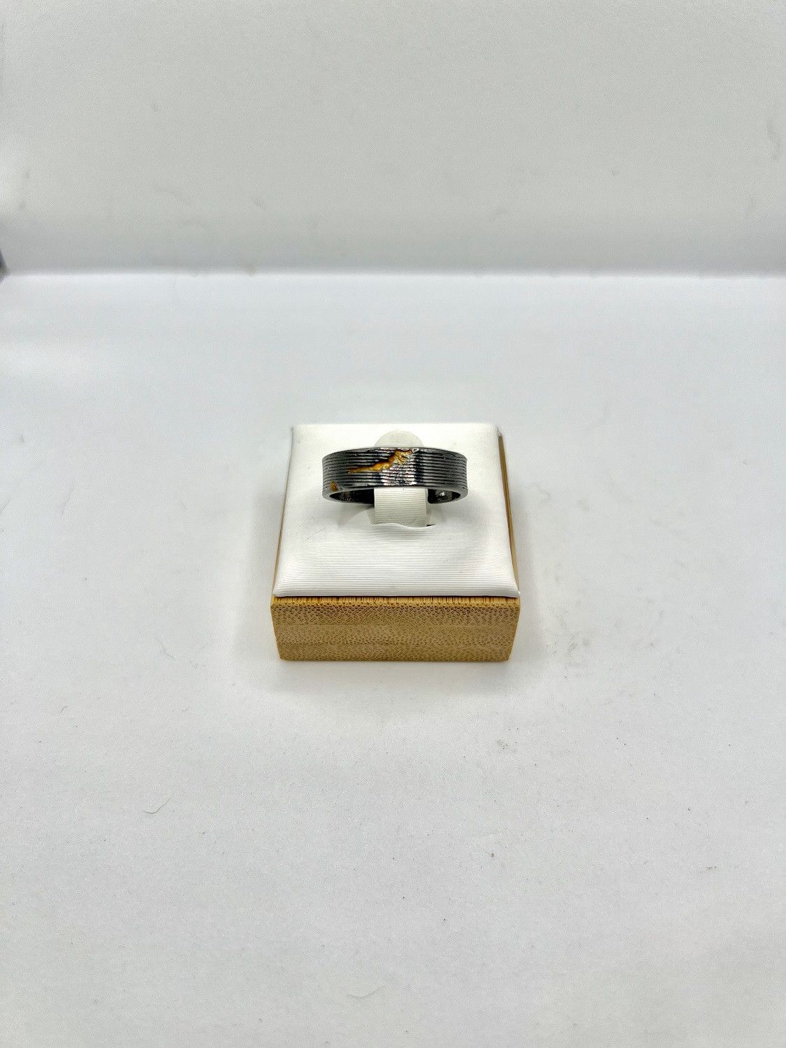 Jewelry x Vintage Gold And Black Stainless Steel Ring - Size 8.5, Men's