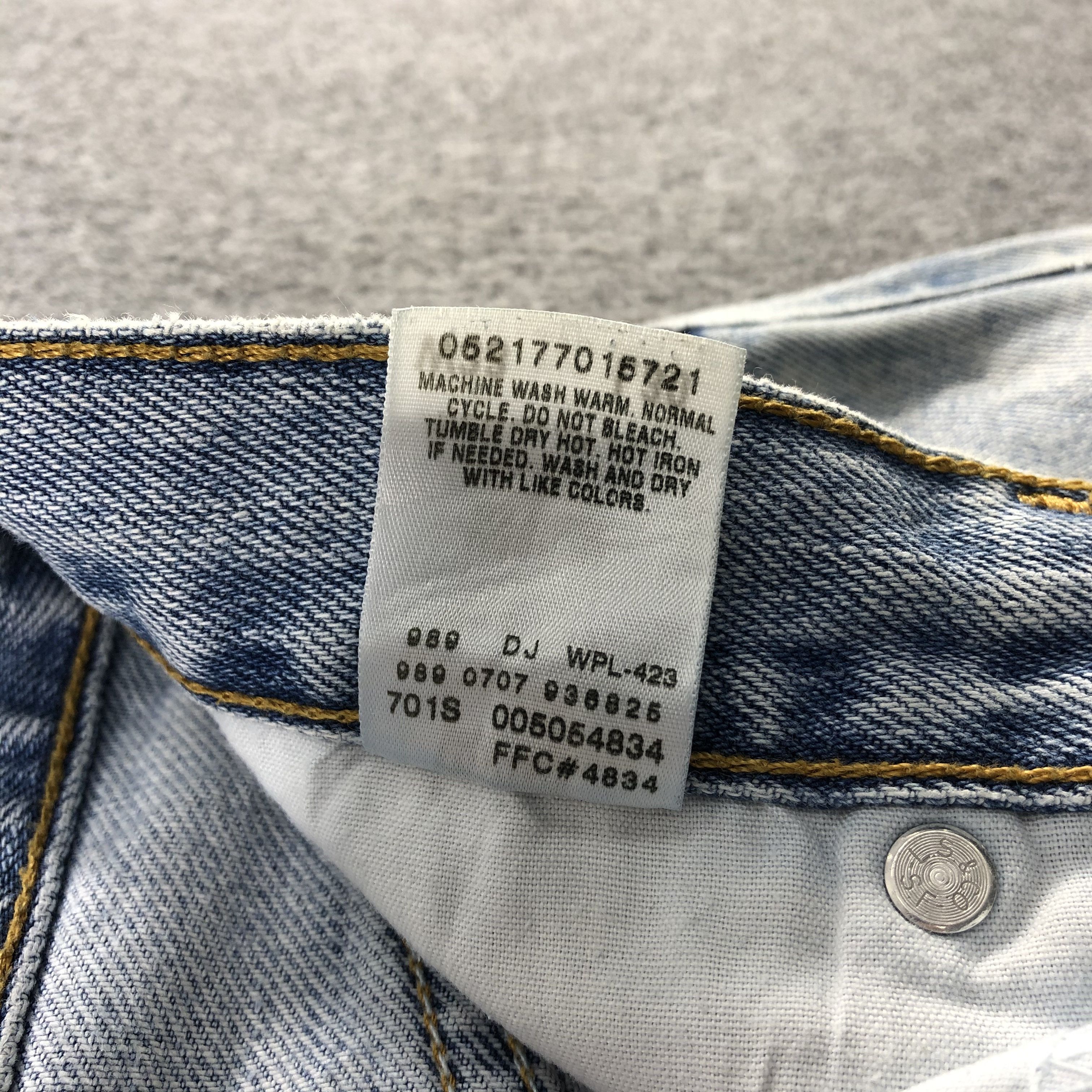 Levi's Light Wash Vintage Levis 505 Jeans-J1121 Size US 32 / EU 48 - 10 Thumbnail