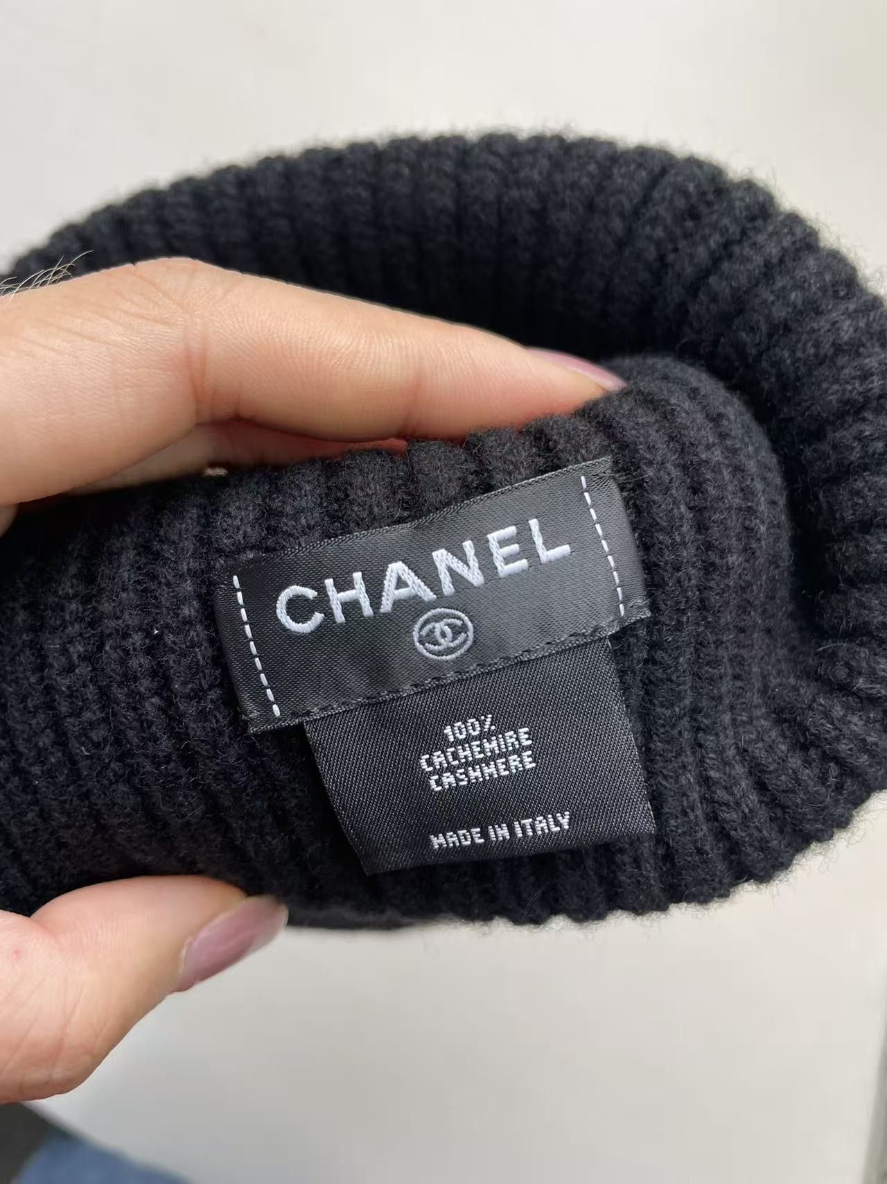 Chanel Chanel CC Cashmere Black Beanie Size ONE SIZE - 6 Thumbnail