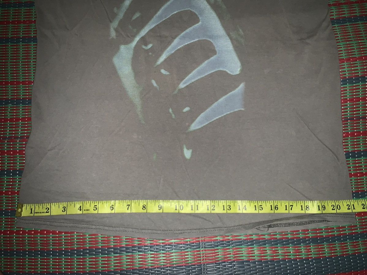 Band Tees Vintage Sunfaded Grey NINE INCH NAIL BAND T-shirt 00’s Size US M / EU 48-50 / 2 - 6 Thumbnail