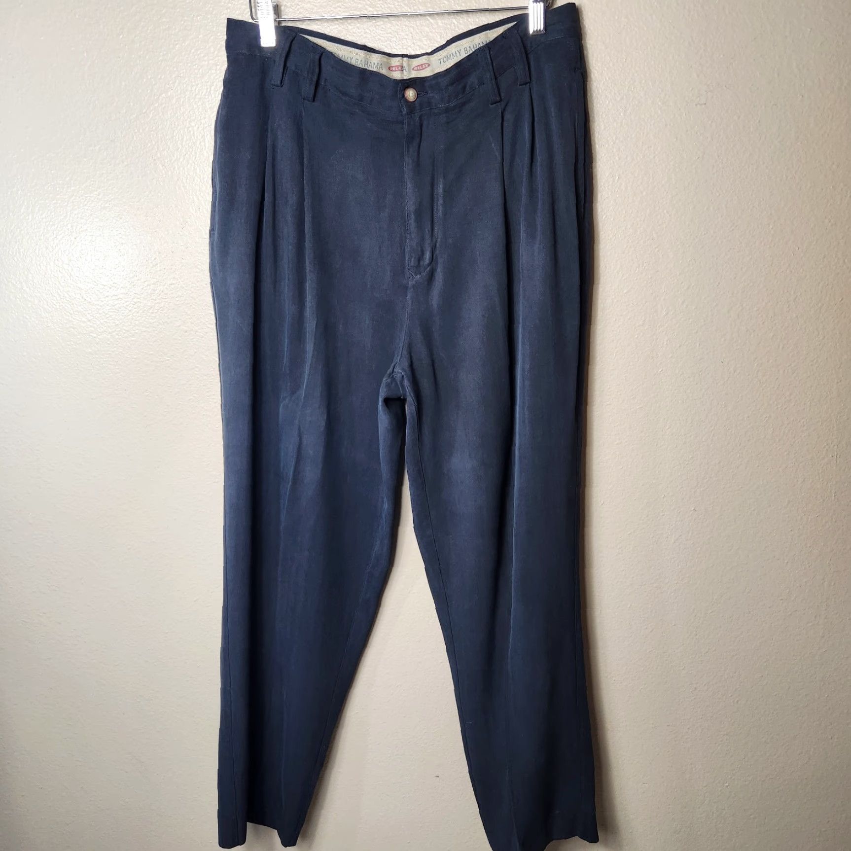 Tommy Bahama Tommy Bahama Mens Dress Pants |36| Black 100% Silk Pleated Front Pockets Belt Loops Straight Inseam 30" Size US 36 / EU 52 - 2 Thumbnail
