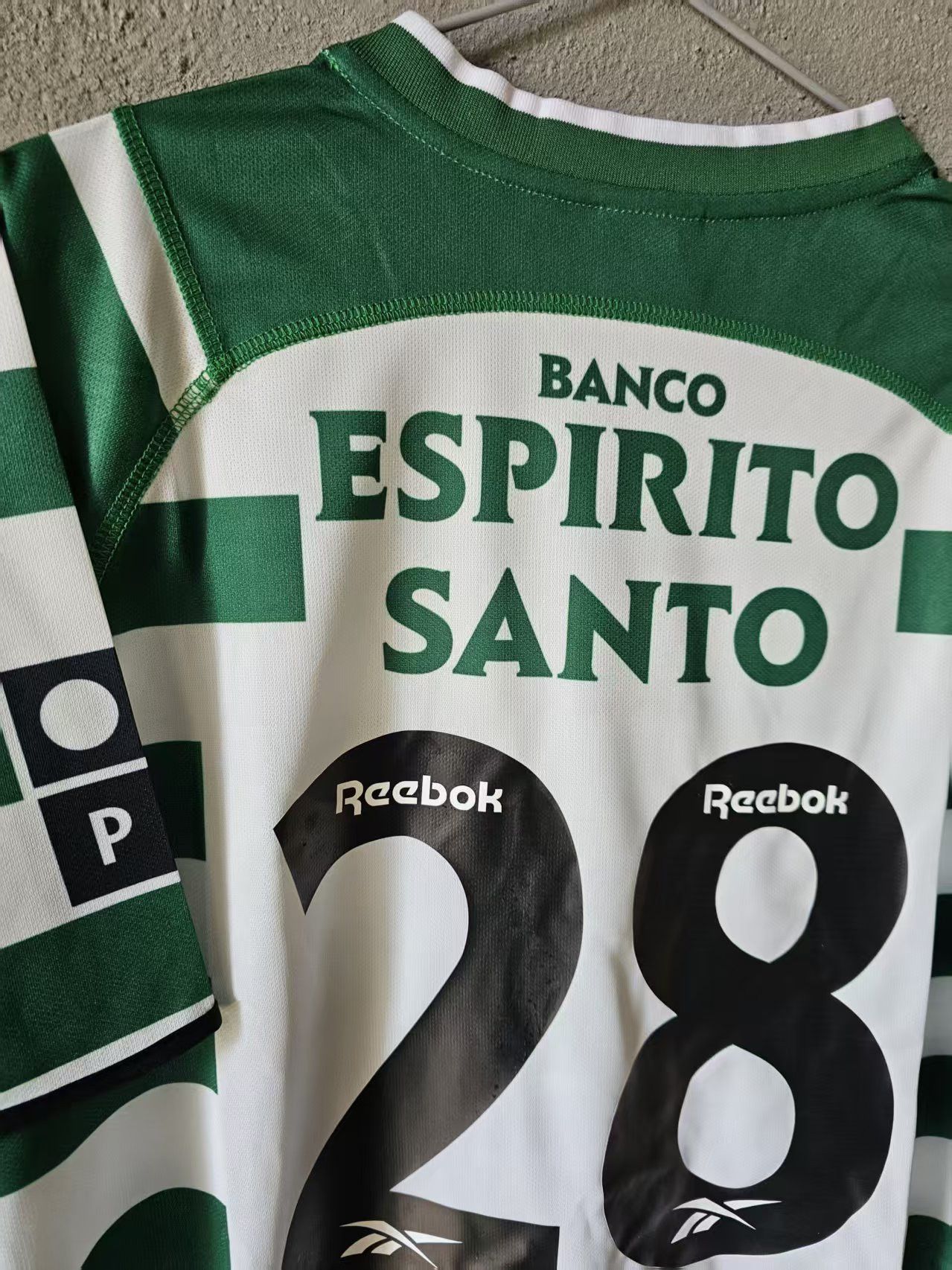 Other 2003 2004 Sporting CP #28 C Ronaldo Jersey Size US L / EU 52-54 / 3 - 5 Thumbnail