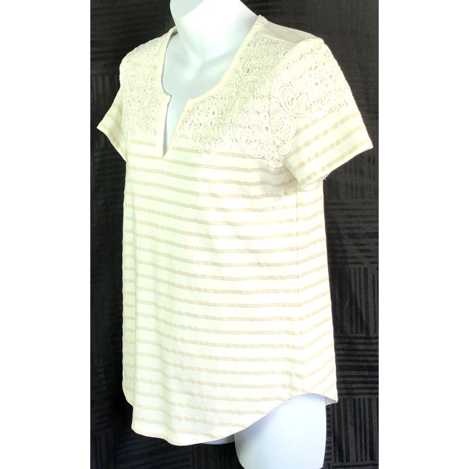 Liz Claiborne Liz Claiborne Shirt S ivory/tan stripe lace trim short sleeve tee cottage preppy Size S / US 4 / IT 40 - 2 Thumbnail