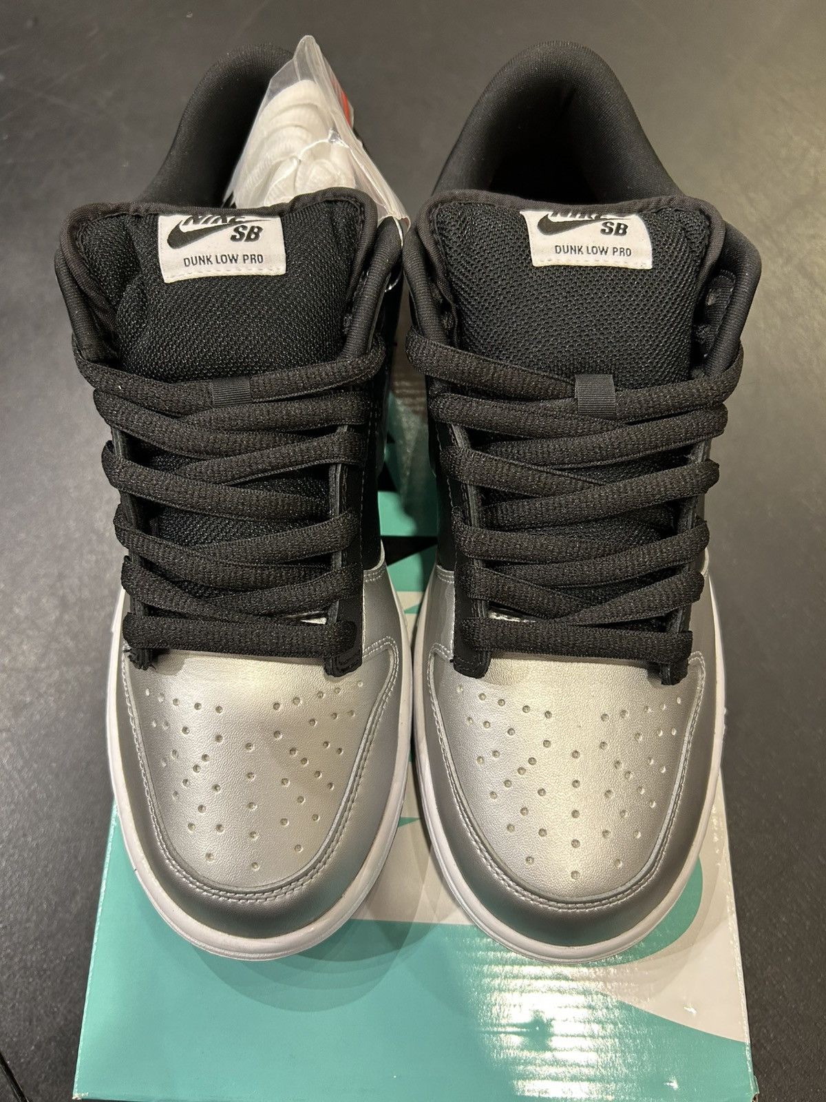 Nike × Supreme Nike SB Dunk Low ‘Supreme Jewel Silver’ Size US 9 / EU 42 - 4 Thumbnail
