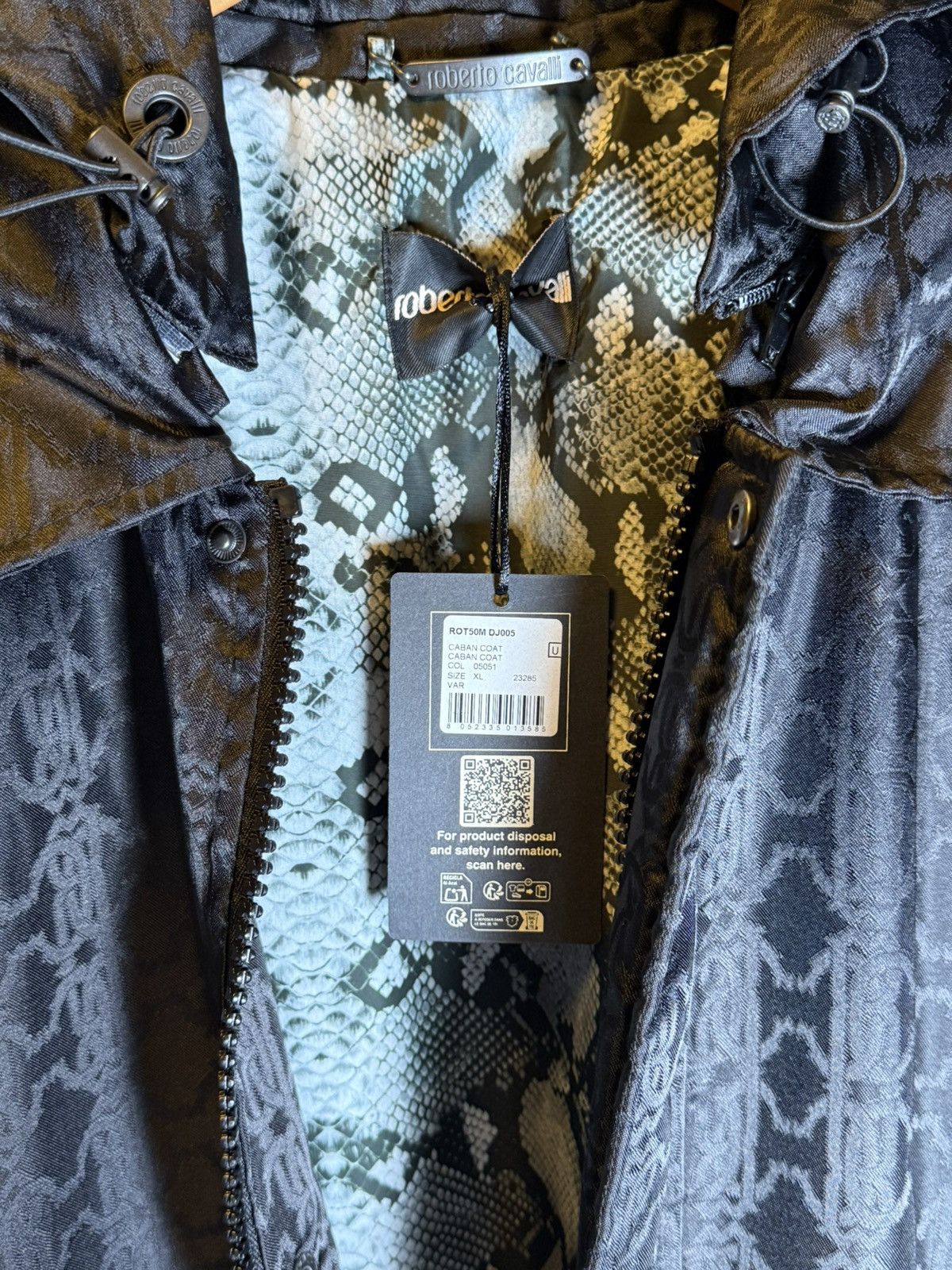 Roberto Cavalli Roberto Cavalli Caban Monogram | Black | Size US XL / EU 56 / 4 - 4 Thumbnail