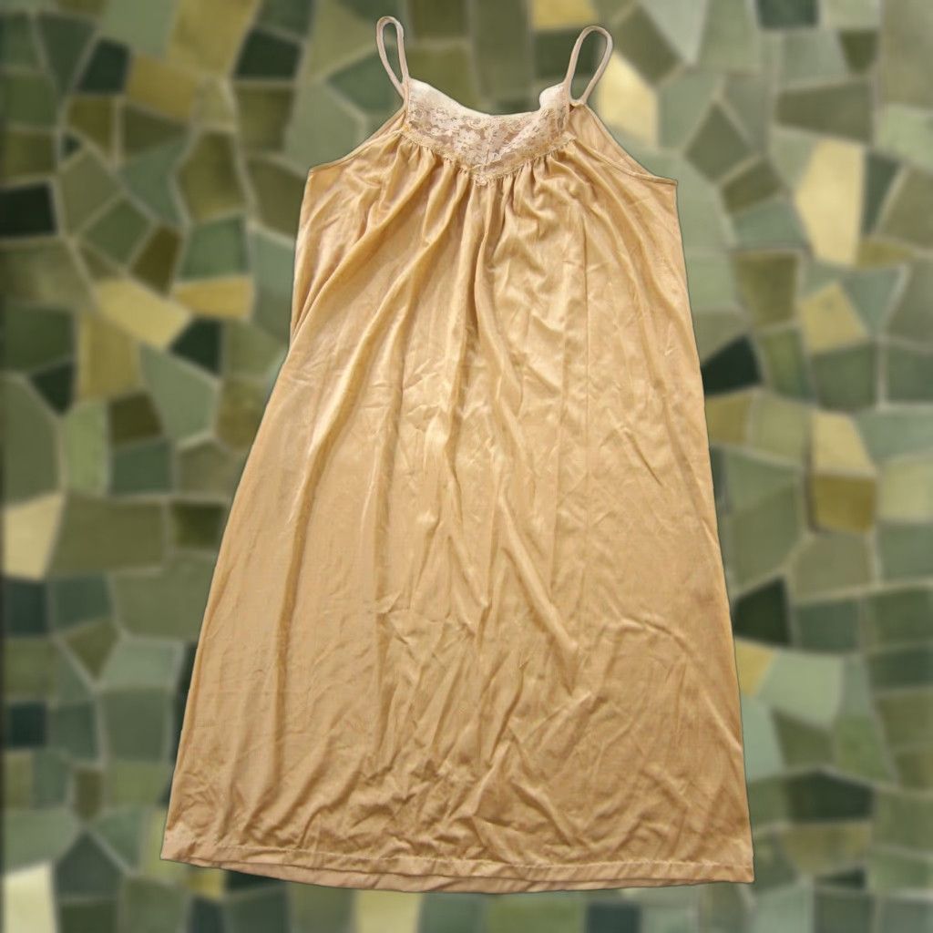 Vintage VINTAGE Montgomery Ward Peach Silky Satin Lace Spaghetti Strap Slip Dress Medium Size M / US 6-8 / IT 42-44 - 1 Thumbnail