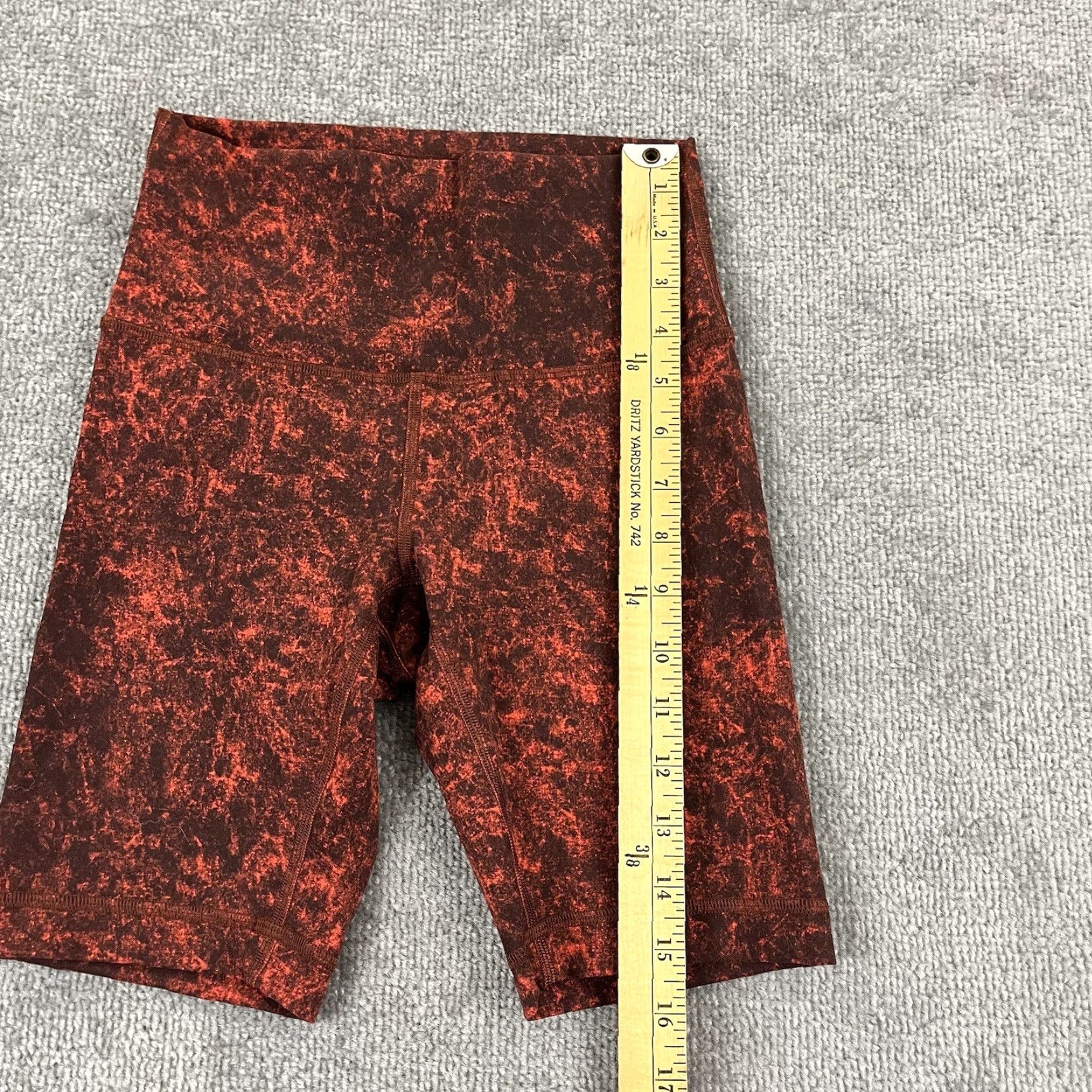 Lululemon LULULEMON Shorts Women Size 4 Wunder Under Train High Rise Bike Red Black 8" Inseam 4 Size 27" / US 4 / IT 40 - 5 Thumbnail