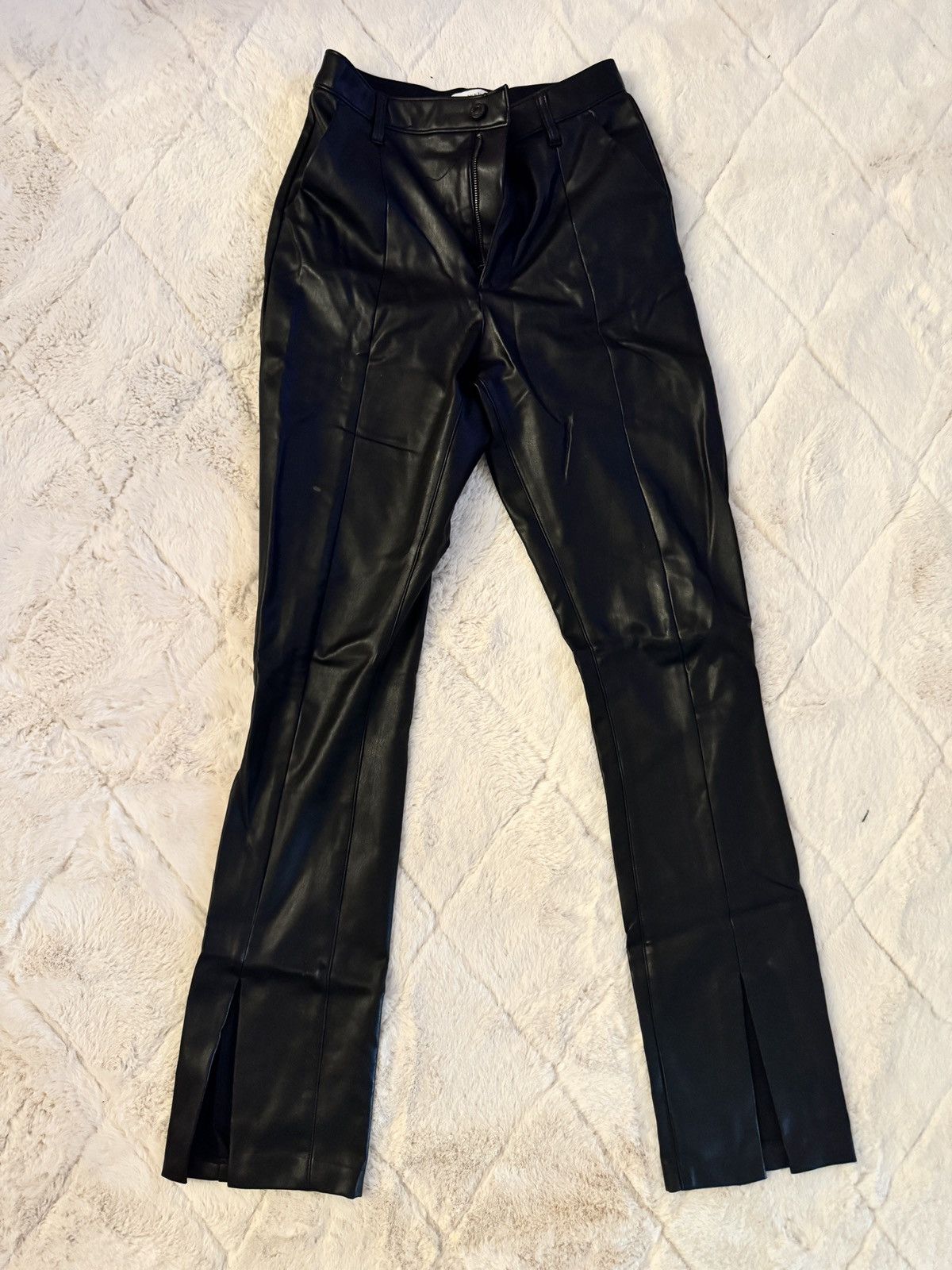 Abercrombie & Fitch Faux Leather Abercrombie Pants Size 28" / US 6 / IT 42 - 1 Thumbnail