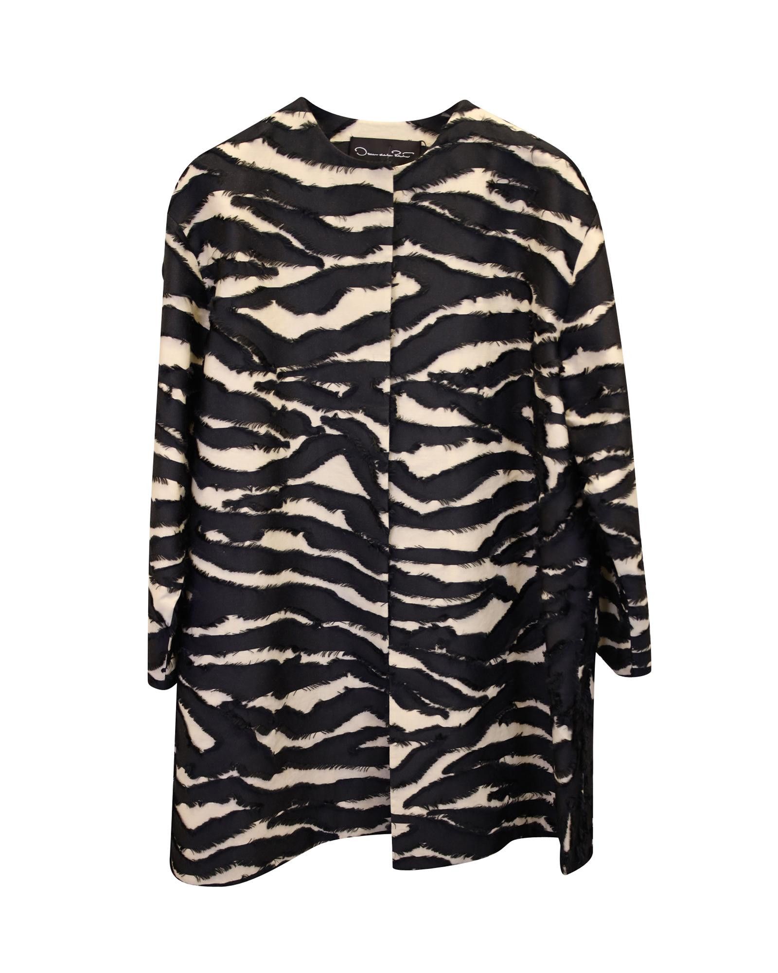 Image of Zebra-Stripe Silk Car Coat By Oscar De La Renta, Women's (Size XL)