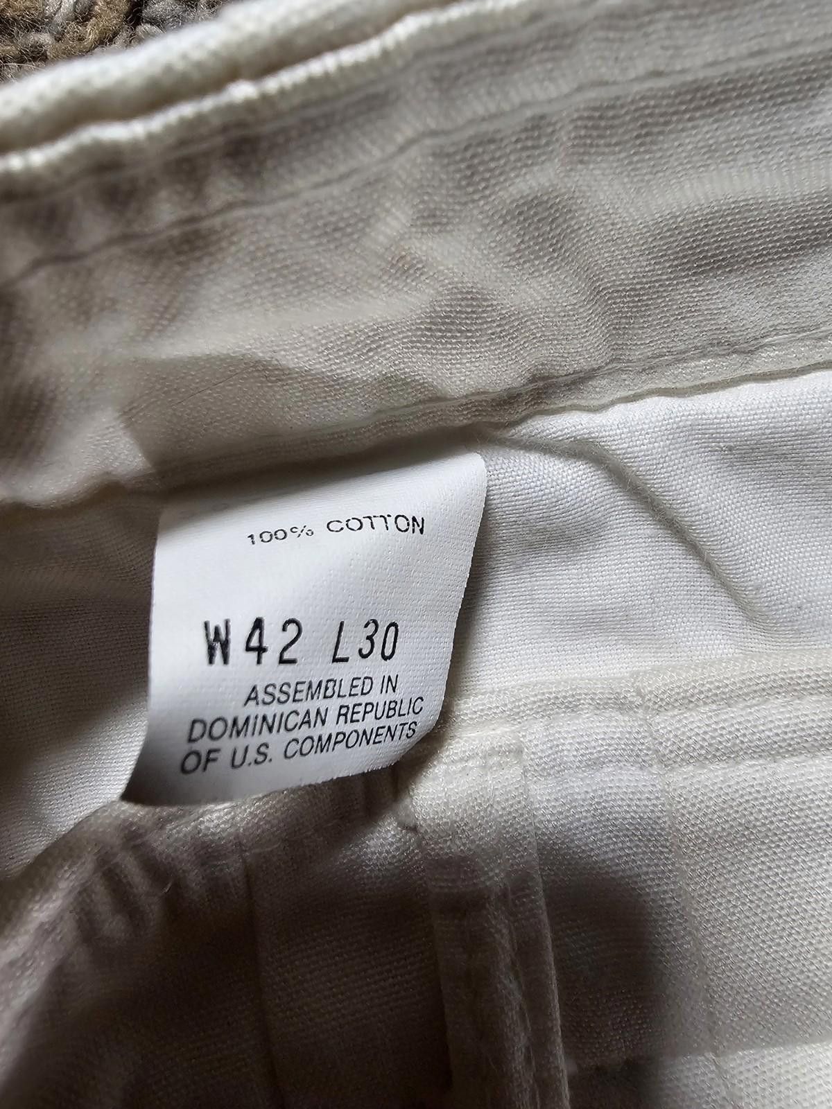 Dockers Dockers Levi’s Classic Fit Pants 42x30 Various Small Stains Size US 42 / EU 58 - 3 Thumbnail