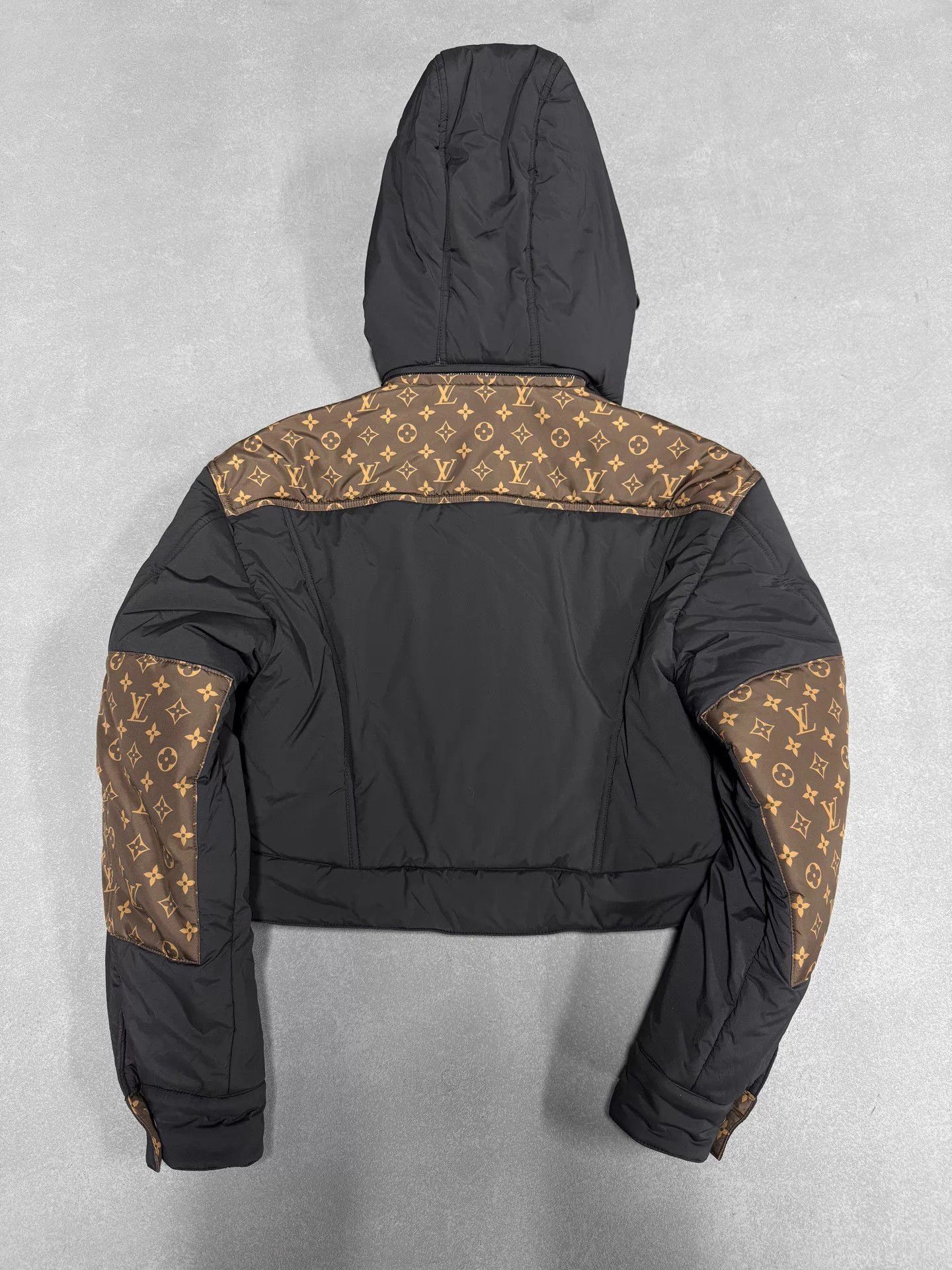 Louis Vuitton LV Brown Monogram Puffer Jacket Removable Hood Button-Zip Size XS / US 0-2 / IT 36-38 - 2 Thumbnail