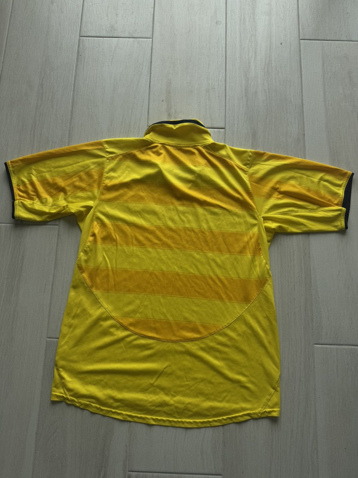 Other Inter Milan Third football Nike Yellow Maglia Jersey L Size US L / EU 52-54 / 3 - 8 Thumbnail