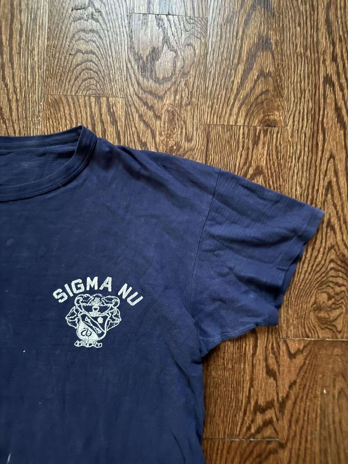 Vintage Navy Blue Sigma Nu fraternity t-shirt Size US M / EU 48-50 / 2 - 3 Thumbnail