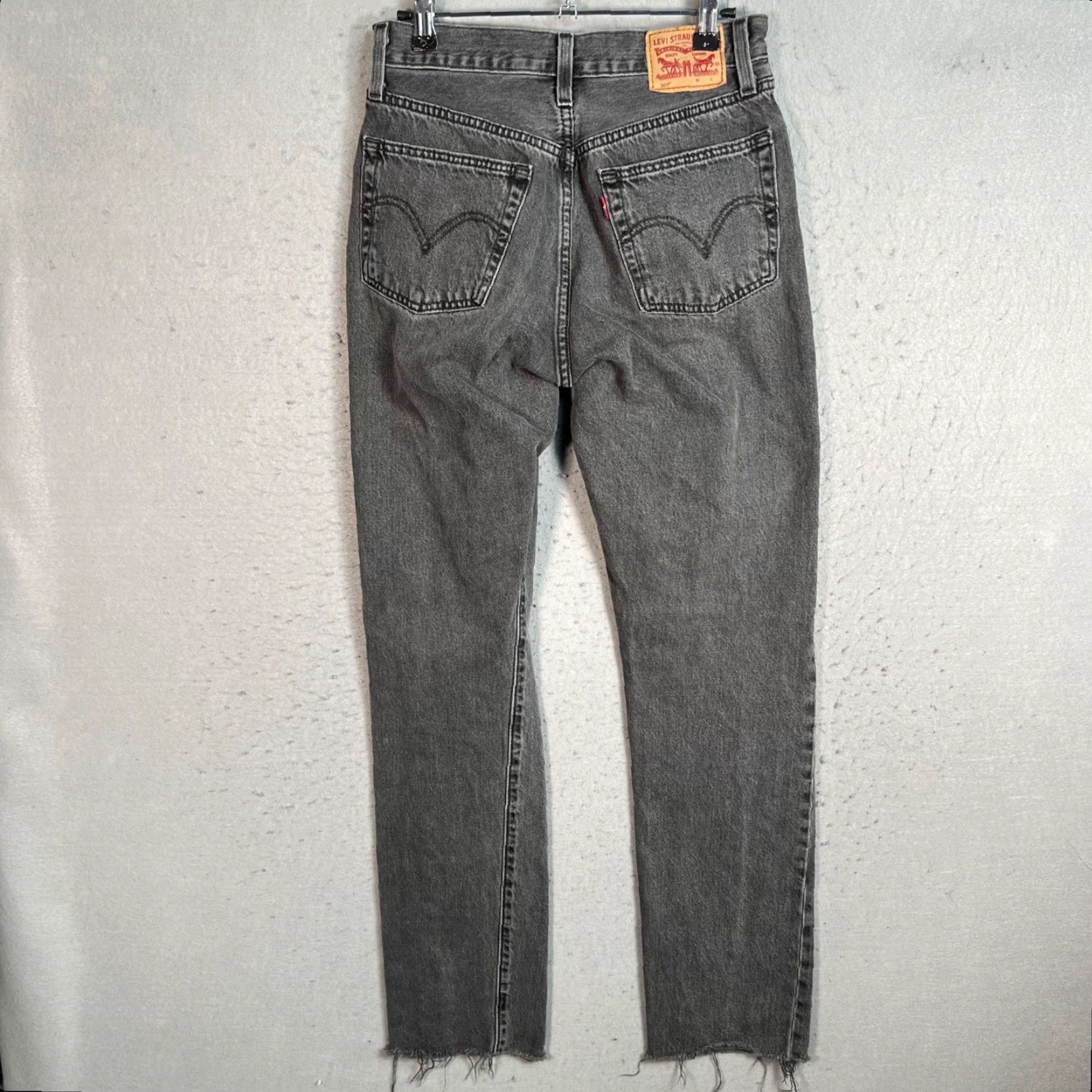 Levi's VINTAGE Levi's 501 Jeans Womens 26 Gray Denim Straight- Leg High-Rise Distressed 5-Pocket Levi'S 501 Series Mens? Size 26" / US 2 / IT 38 - 2 Thumbnail