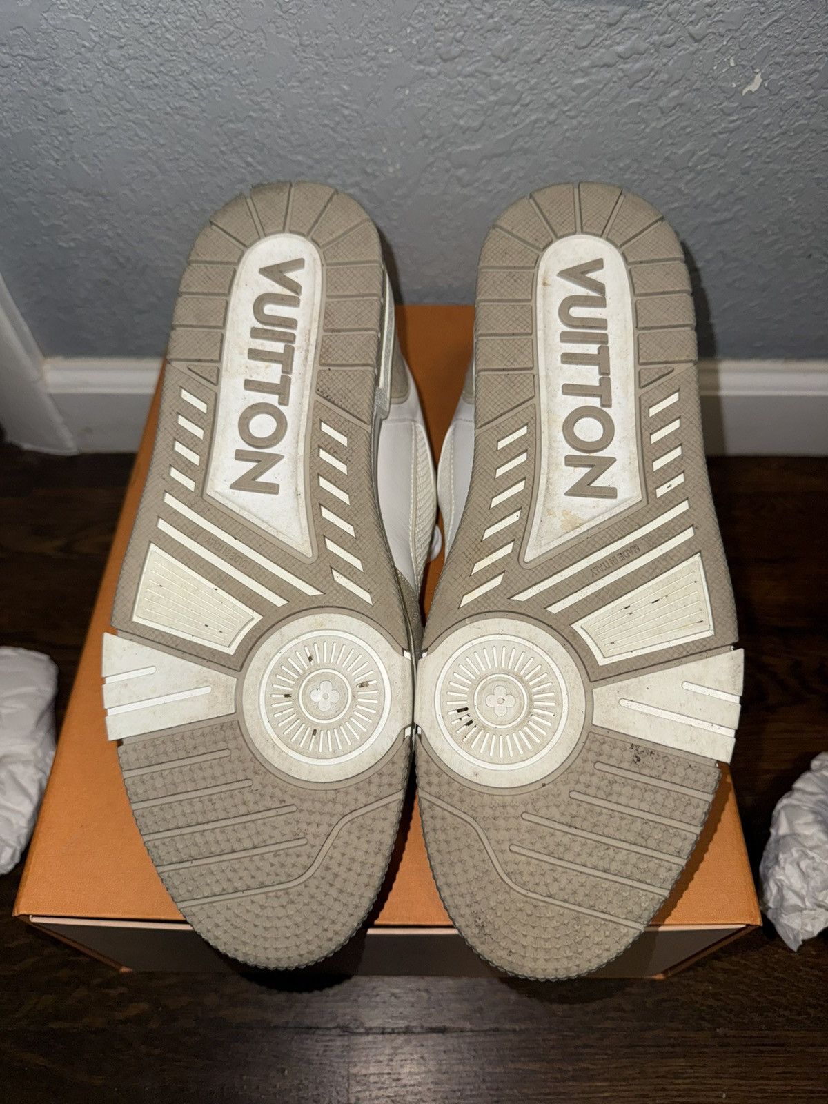 Louis Vuitton Louis Vuitton Trainer Size US 9 / EU 42 - 10 Thumbnail