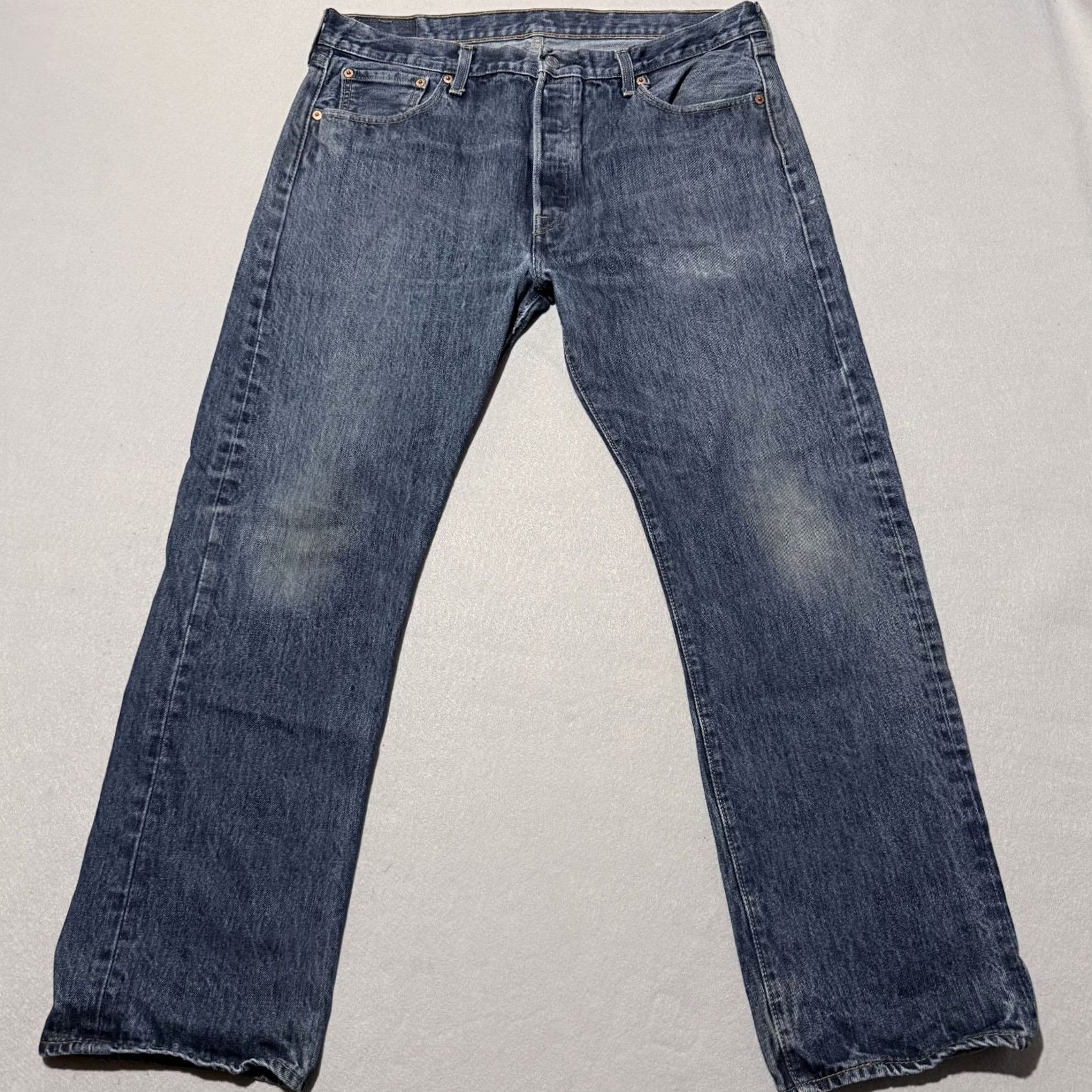 Levi's Levi's 501 Original Jeans Men Blue Denim Straight Fit 36X30 Distressed Y2K Jeans Size US 36 / EU 52 - 2 Thumbnail