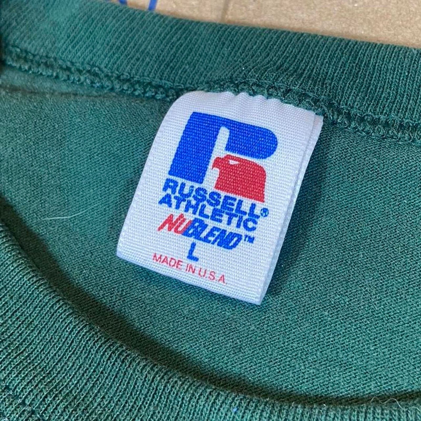Russell Athletic 90s regina royals basketball tee green Size US L / EU 52-54 / 3 - 2 Thumbnail