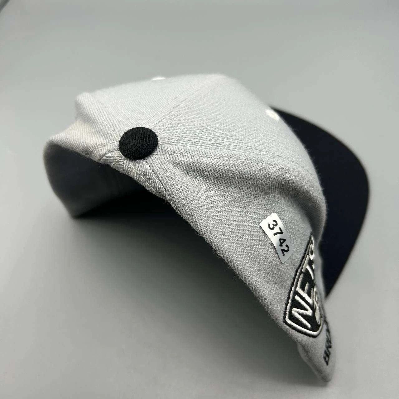 Mitchell & Ness Brooklyn Nets Hat Men Gray Black Embroidered Snap Back Wool Size ONE SIZE - 8 Thumbnail