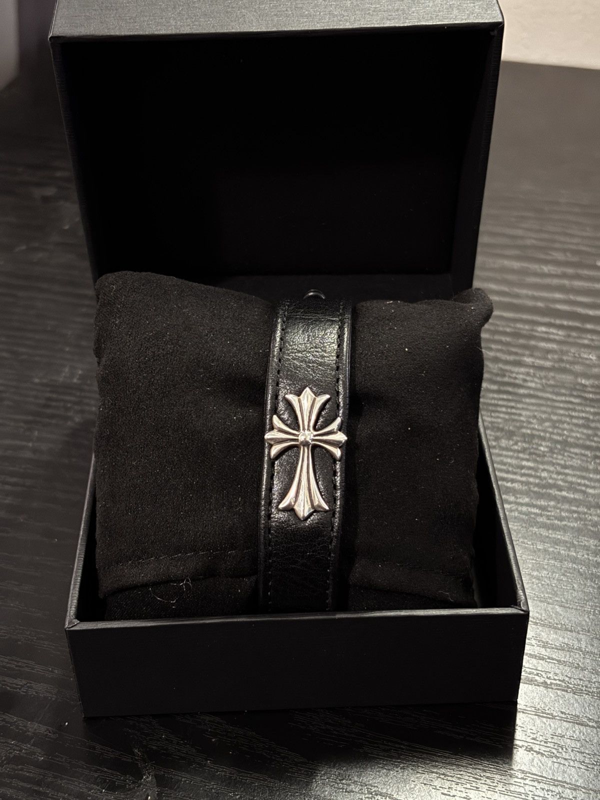 Chrome Hearts Leather Cross Bracelet Size ONE SIZE - 1 Thumbnail