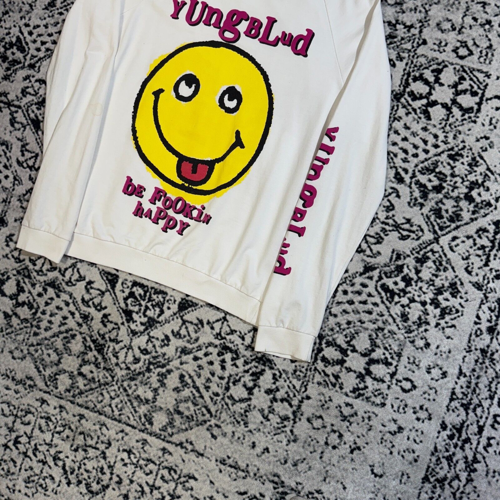 Vintage White Cotton Longsleeve Size L Yungblud Be Fookin Happy Size US L / EU 52-54 / 3 - 2 Thumbnail