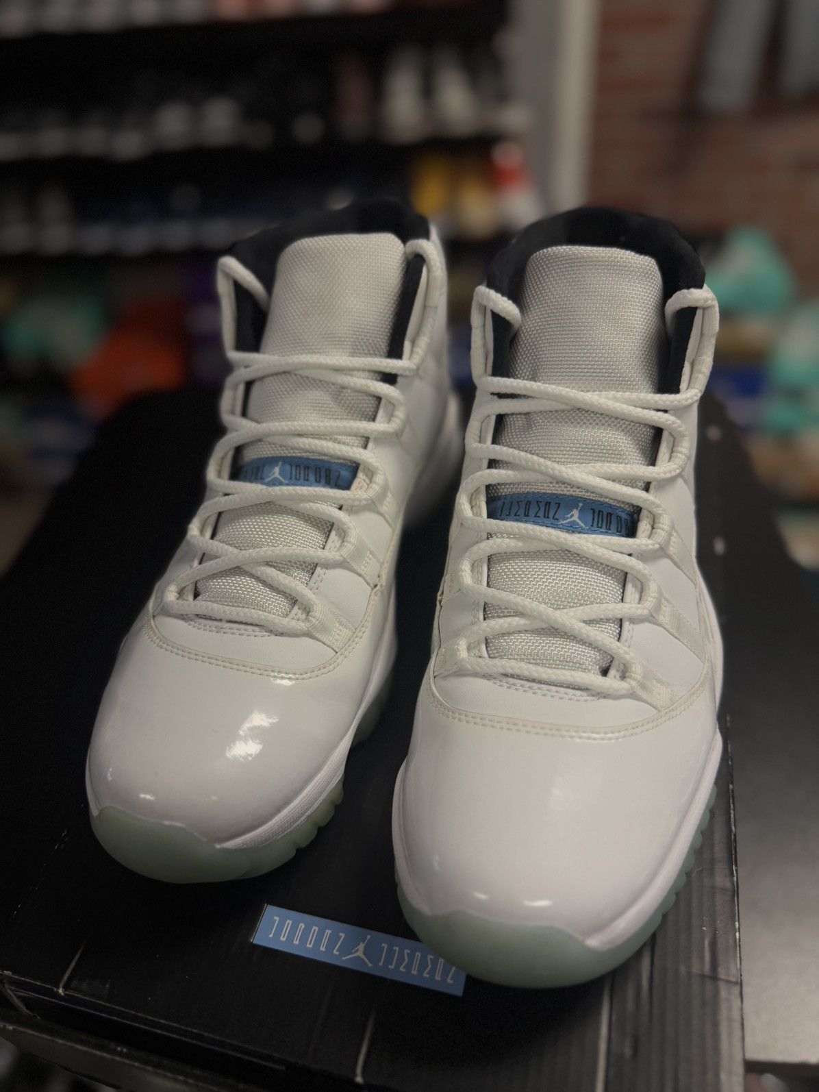 Jordan Brand × Nike Jordan 11 Legand Blue Size 11.5 2014 OG Clean 🧼 Size US 11.5 / EU 44-45 - 12 Thumbnail