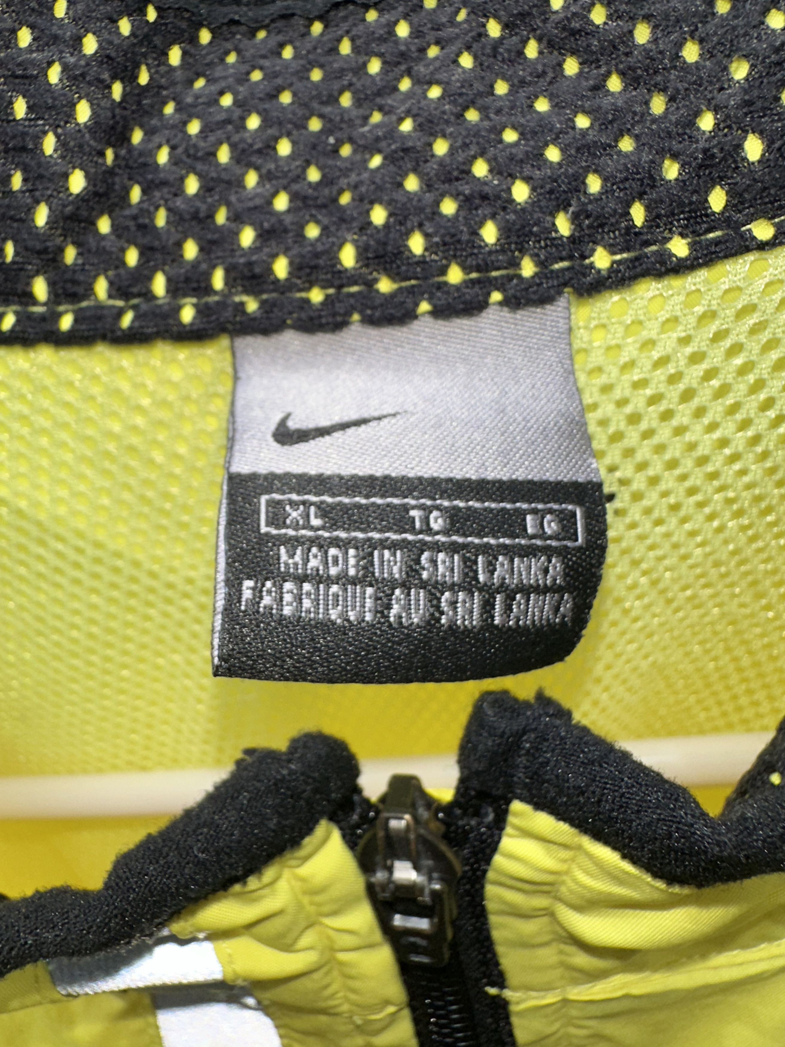 Nike Vintage Nike Silver Tag Yellow Reflective Windbreaker XL Size US XL / EU 56 / 4 - 5 Thumbnail