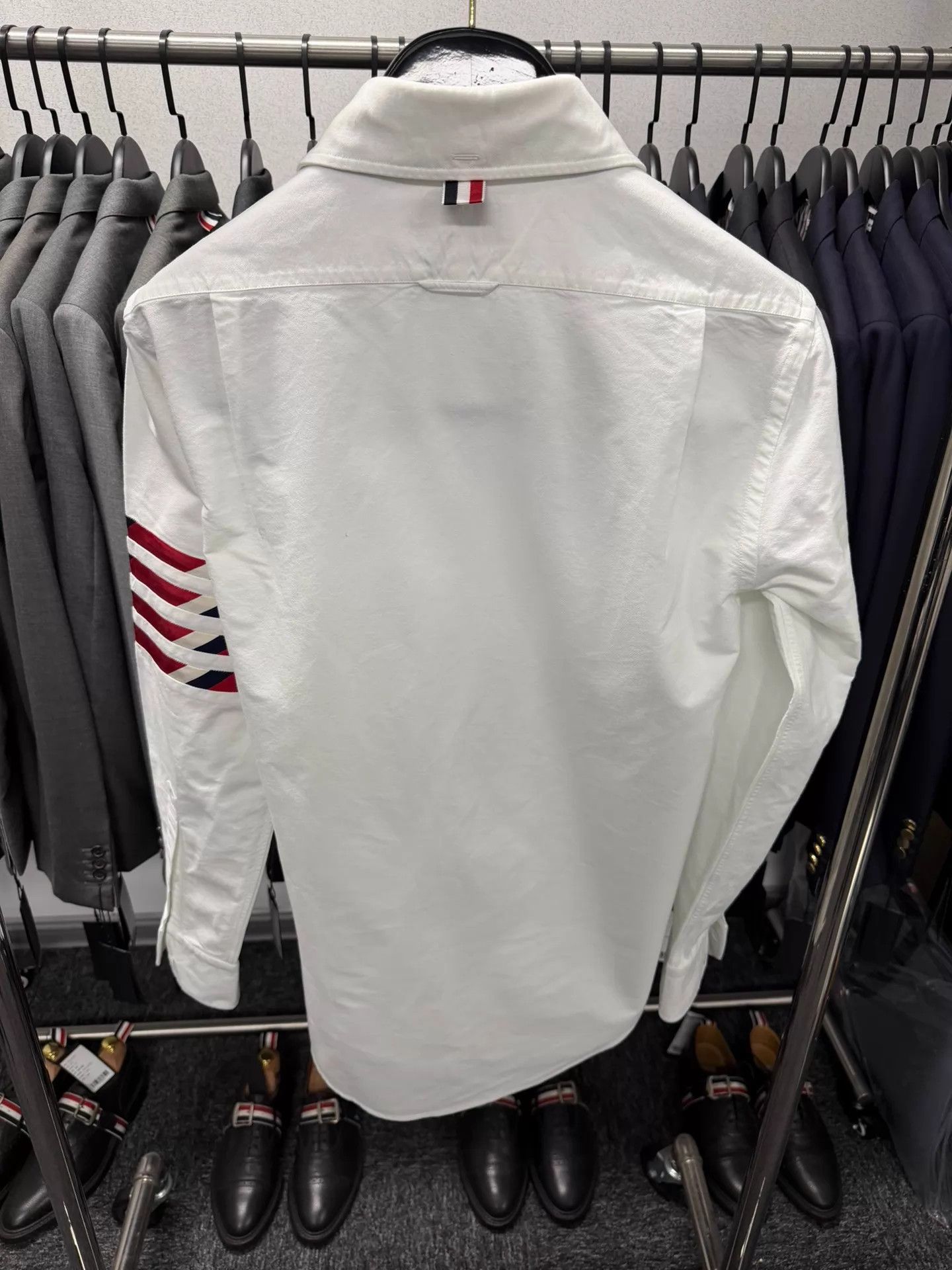 Thom Browne Thom Browne Men's 4-Bar White Shirt Size 2 New With Tags Size US M / EU 48-50 / 2 - 2 Thumbnail