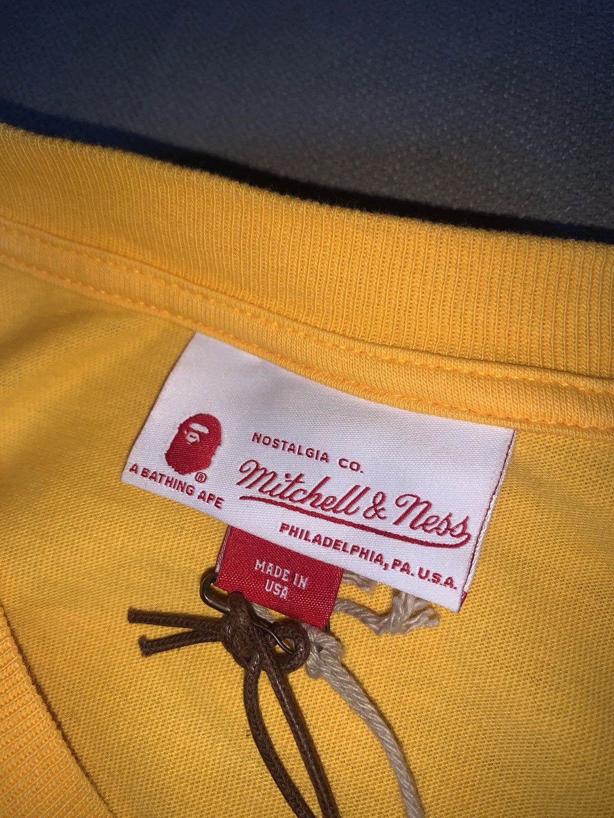 Bape × Mitchell & Ness Bape x Mitchell & Ness Lakers Tee FW18 Size US M / EU 48-50 / 2 - 13 Thumbnail