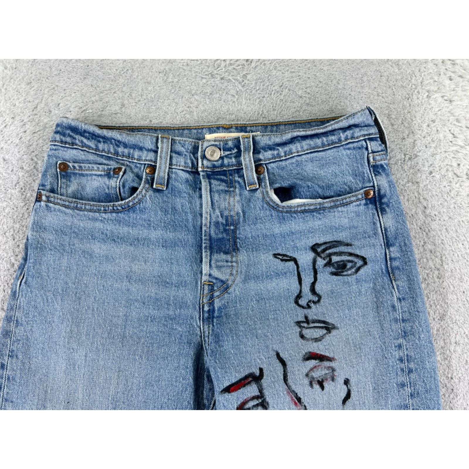 Levi's Levi's Wedgie Fit Jeans Womens 27 Blue Distressed Straight 27x24 Size 27" / US 4 / IT 40 - 4 Thumbnail
