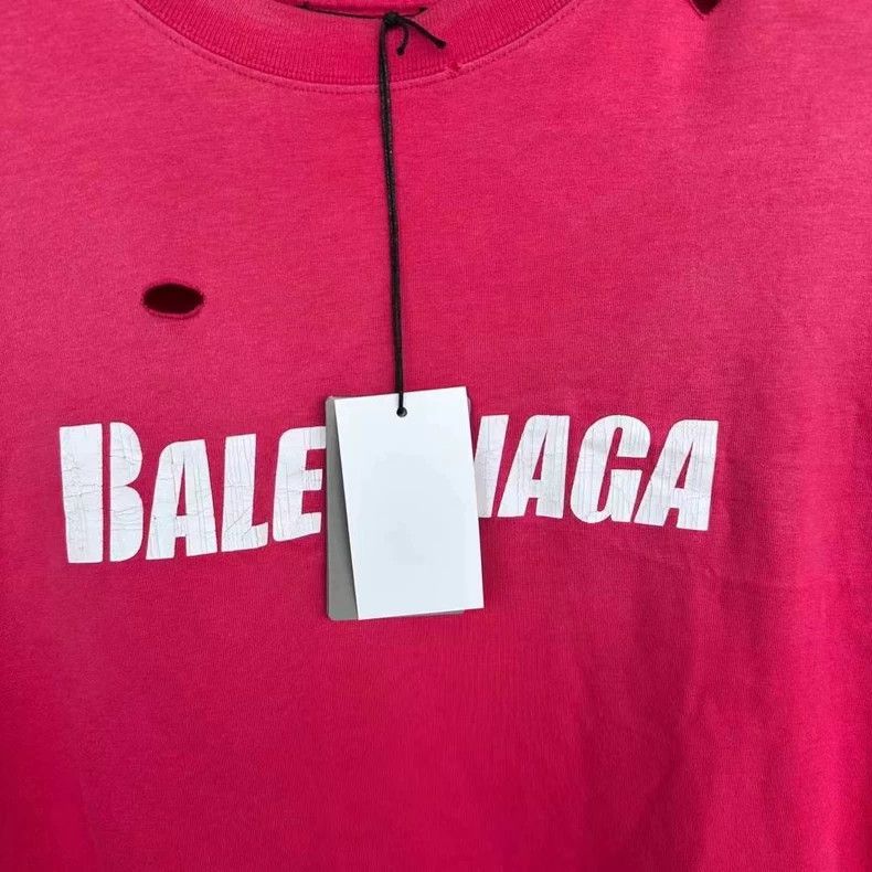 Balenciaga Balenciaga Red short sleeves with holes Size US XS / EU 42 / 0 - 2 Thumbnail