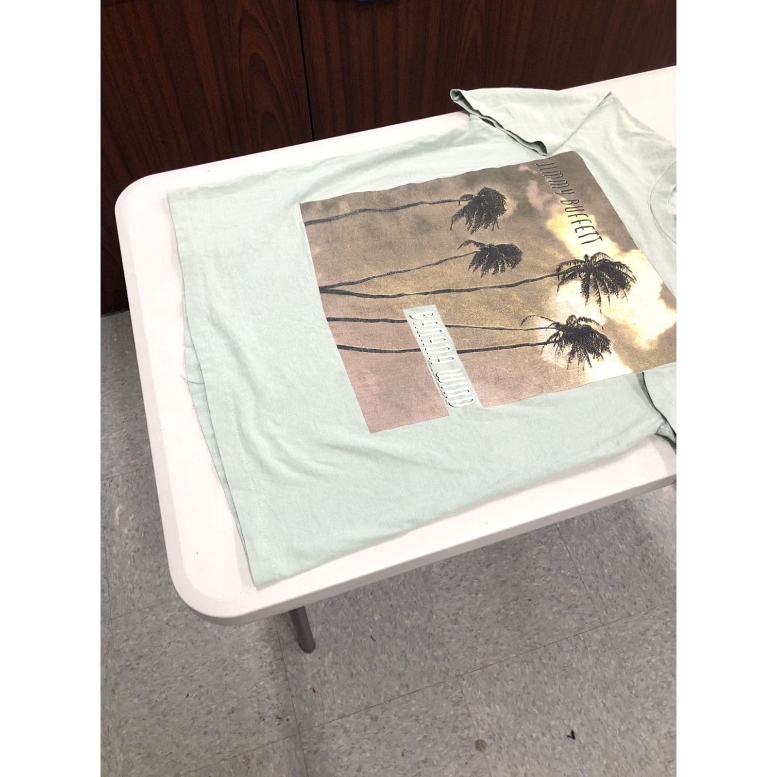 Anvil VINTAGE JIMMY BUFFETT BANANA WIND 1996 CONCERT SHIRT L Unisex Adults T-Shirt Green Front & Back Graphics Mens Size US L / EU 52-54 / 3 - 4 Thumbnail