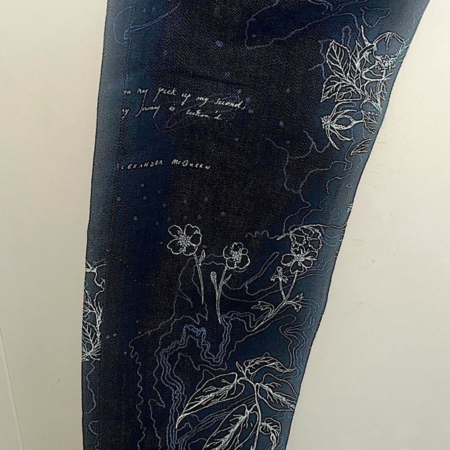 Alexander McQueen Authentic Vintage McQueen Embroidered Poetic Writing Denim Size US 31 - 2 Thumbnail